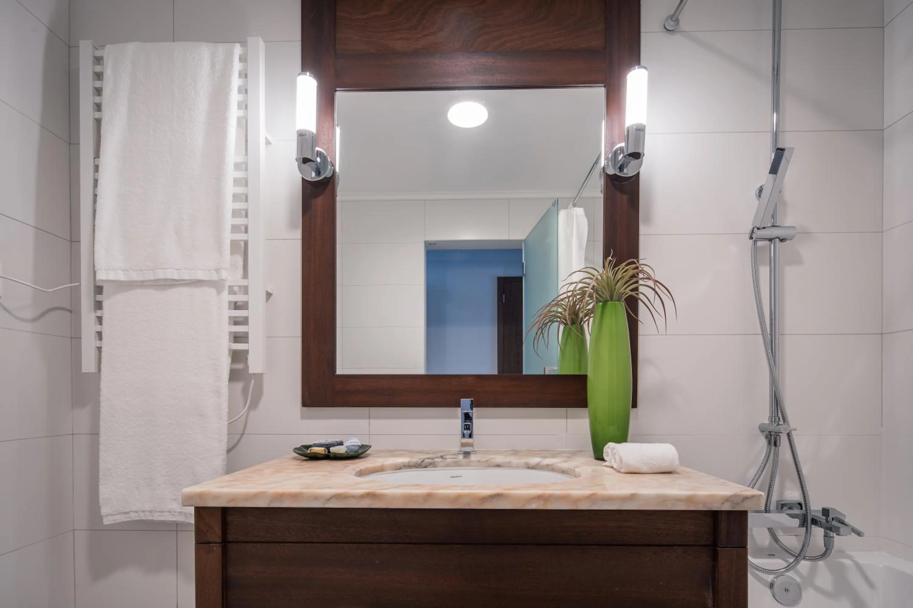 Toilet in Senhora da Rosa, Tradition & Nature Hotel