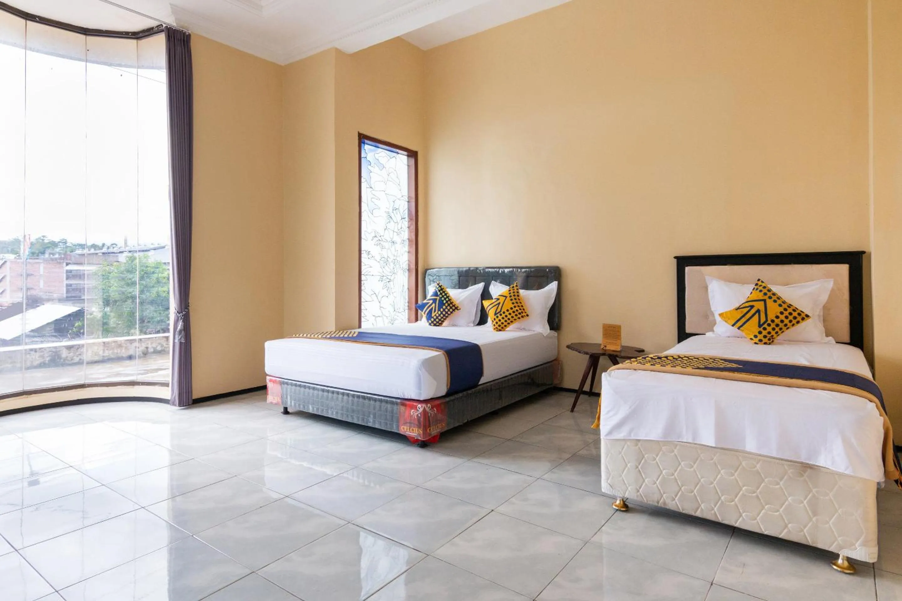 Bedroom, Bed in Hotel O Safira Family Residence Syariah