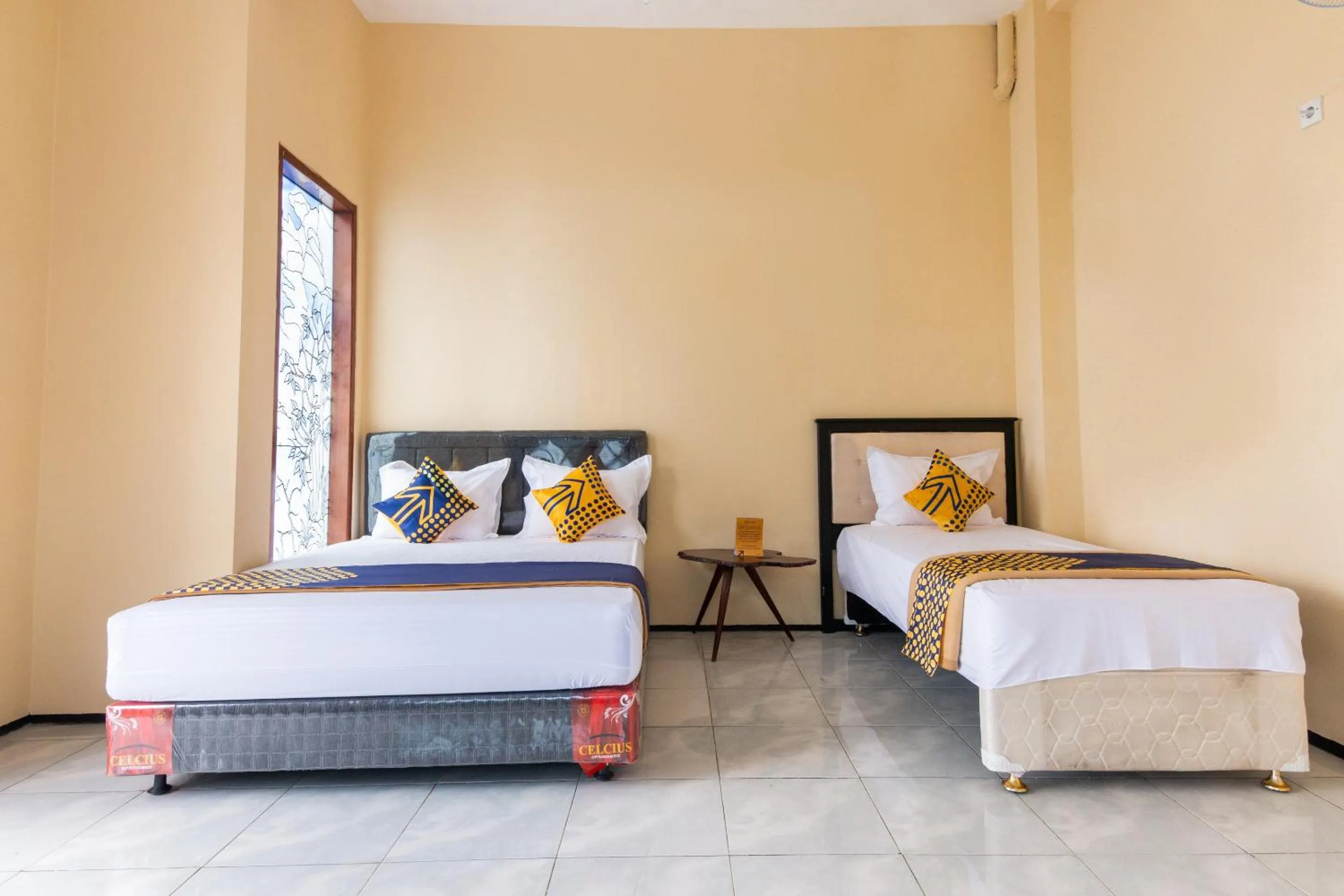 Bedroom, Bed in Hotel O Safira Family Residence Syariah