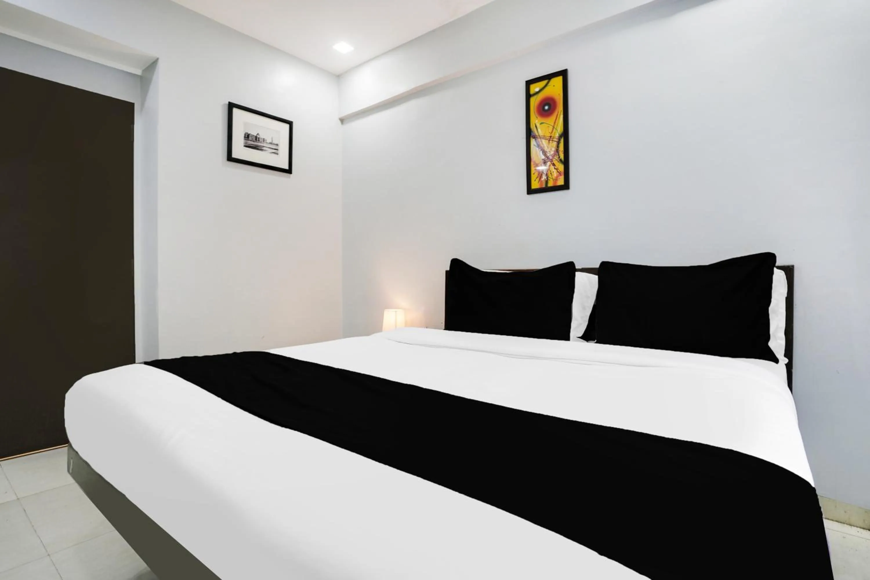 Bedroom, Bed in Super Collection O Andheri Near Mumbai Airport Formerly We Stay