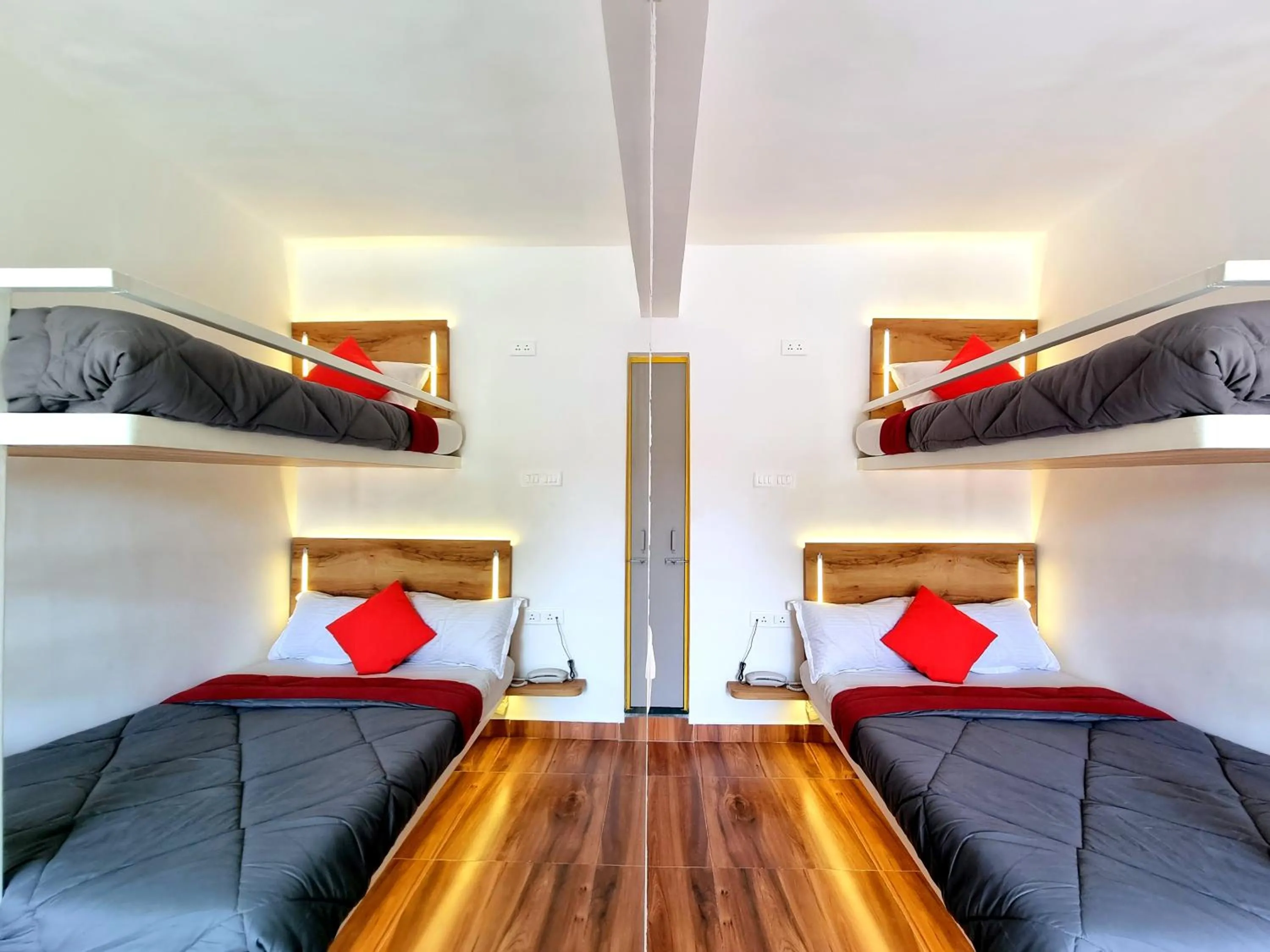 bunk bed, Bed in Stayinn Nest