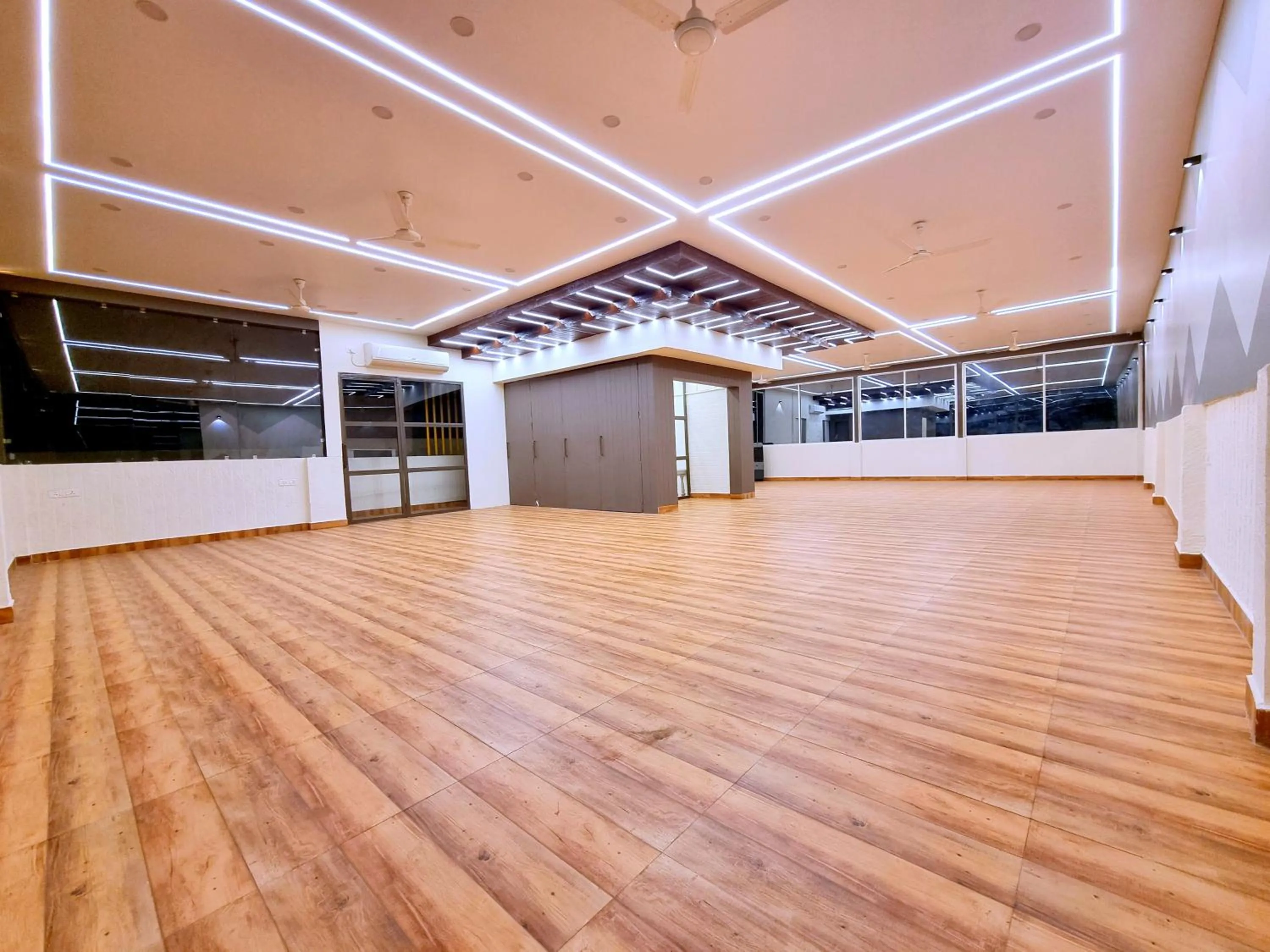 Banquet/Function facilities in Stayinn Nest