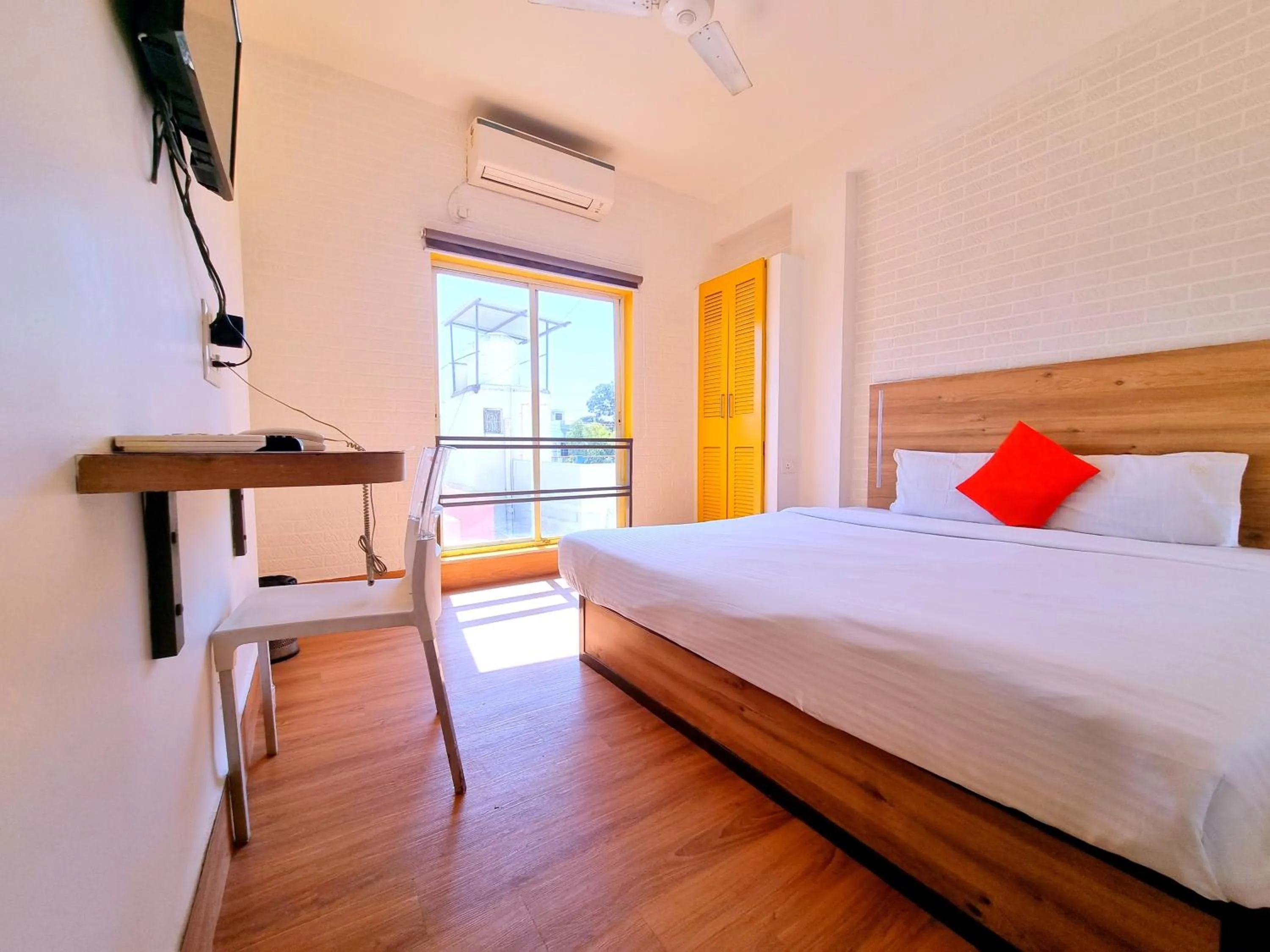 View (from property/room), Bed in Stayinn Nest