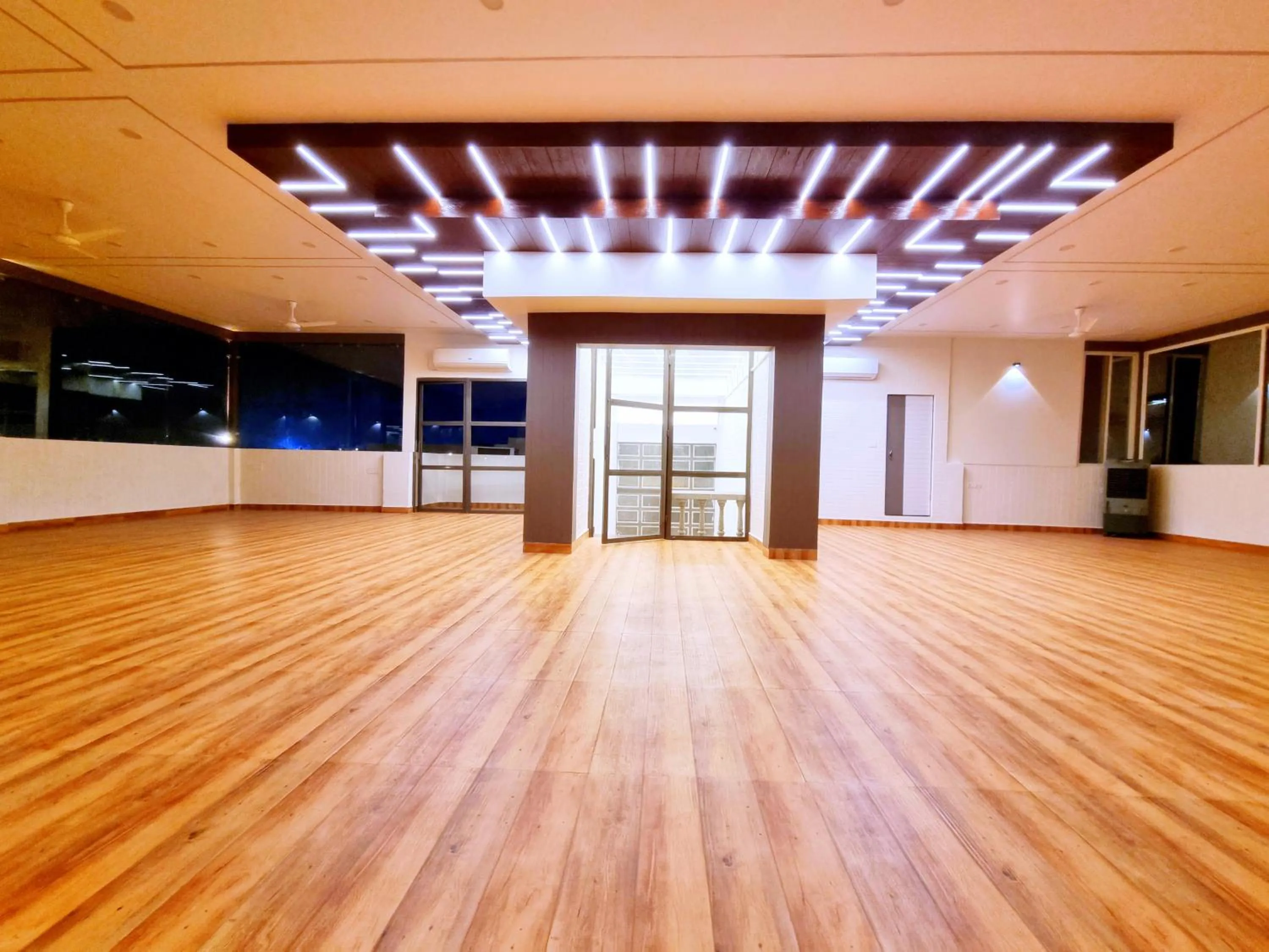 Banquet/Function facilities in Stayinn Nest