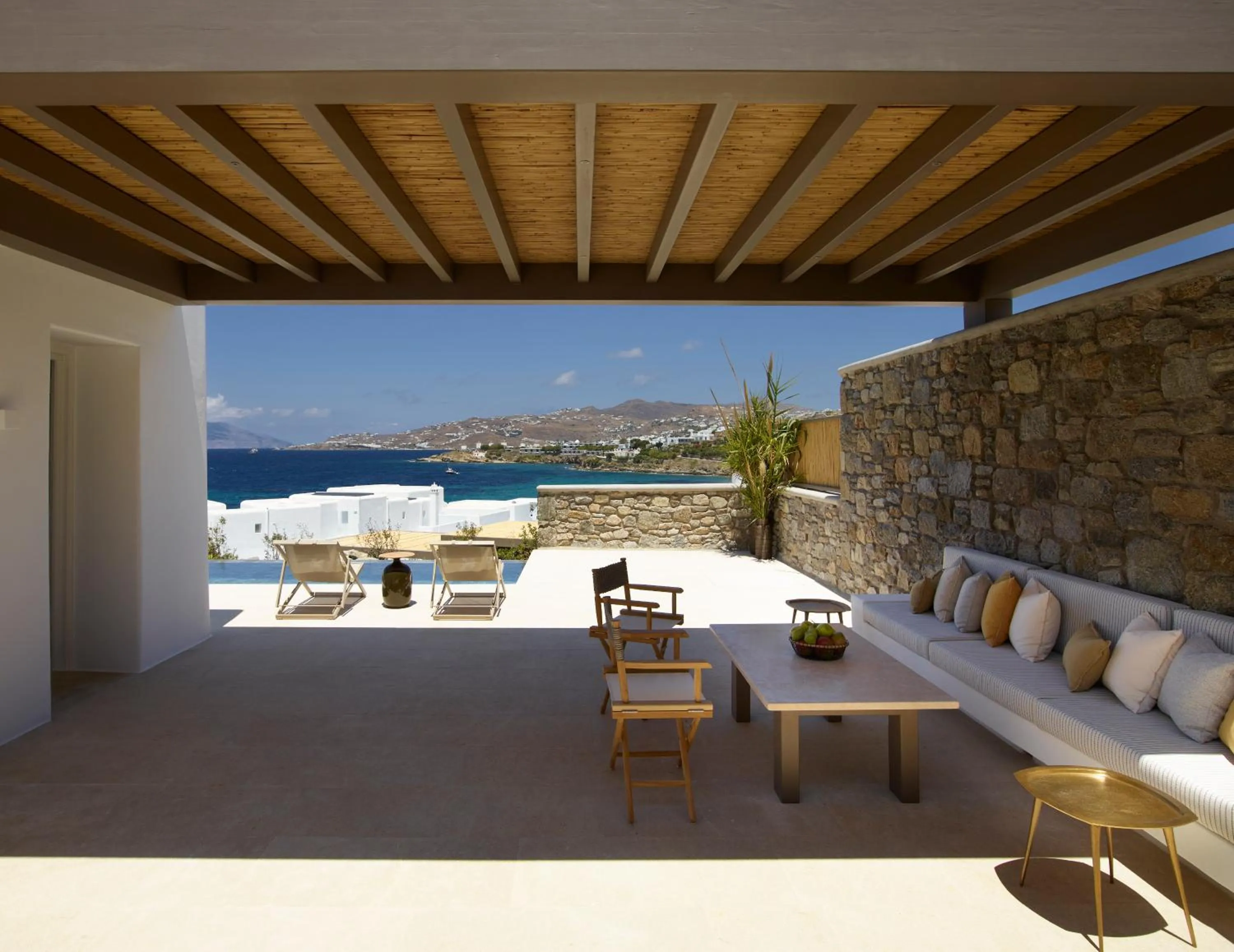 Balcony/Terrace in Bonzoe Suites & Villas