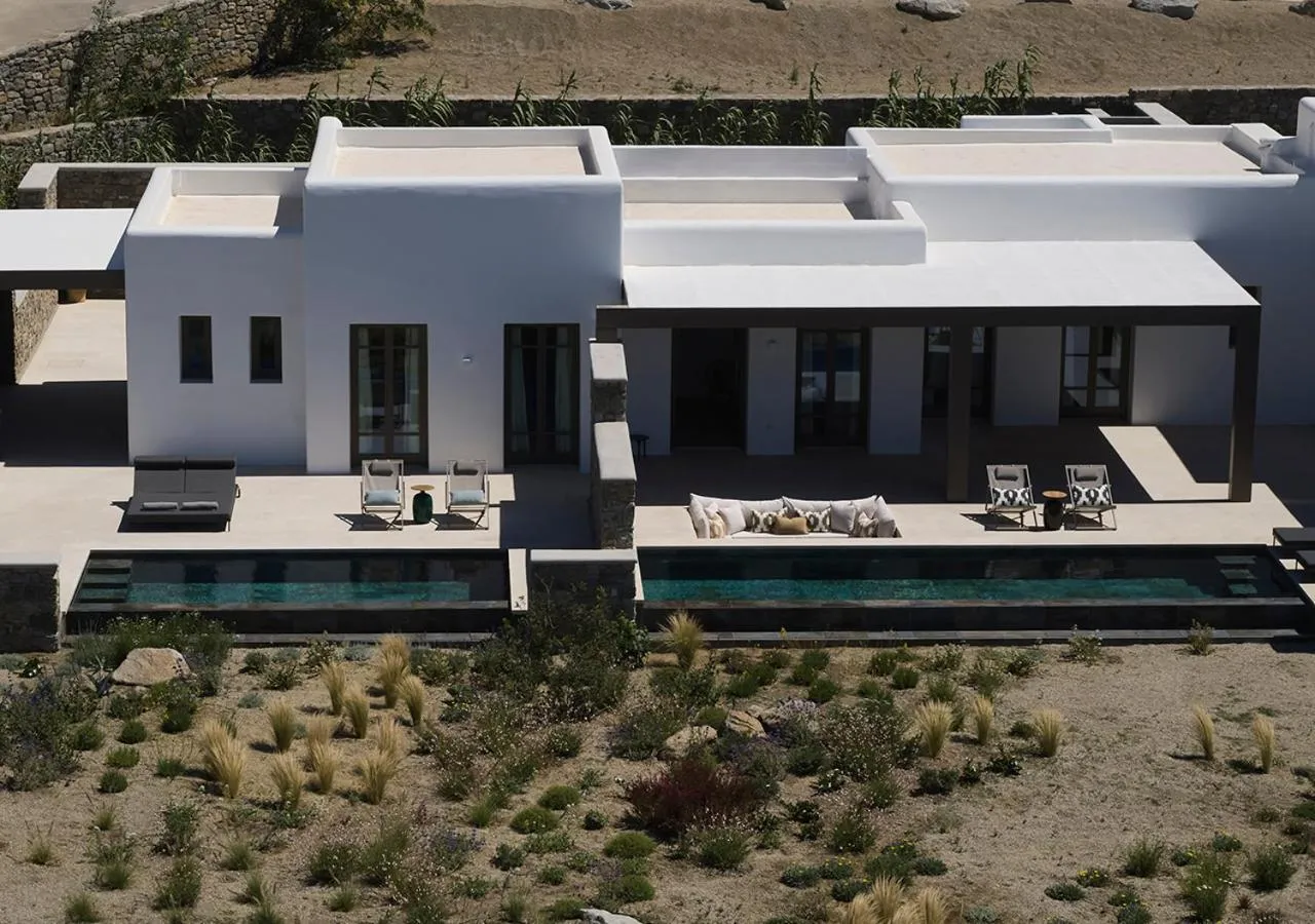 Property building in Bonzoe Suites & Villas