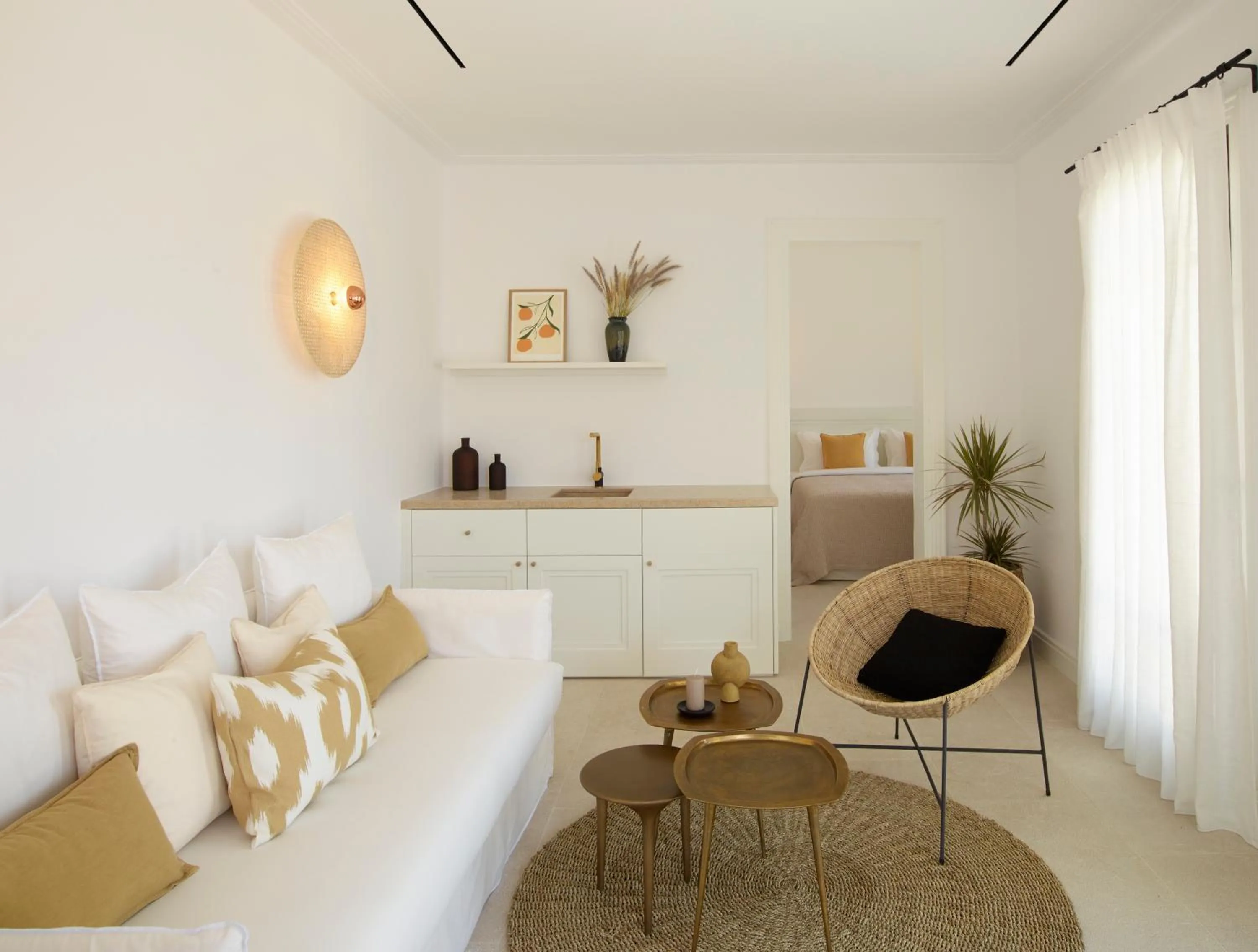 Kitchen or kitchenette in Bonzoe Suites & Villas