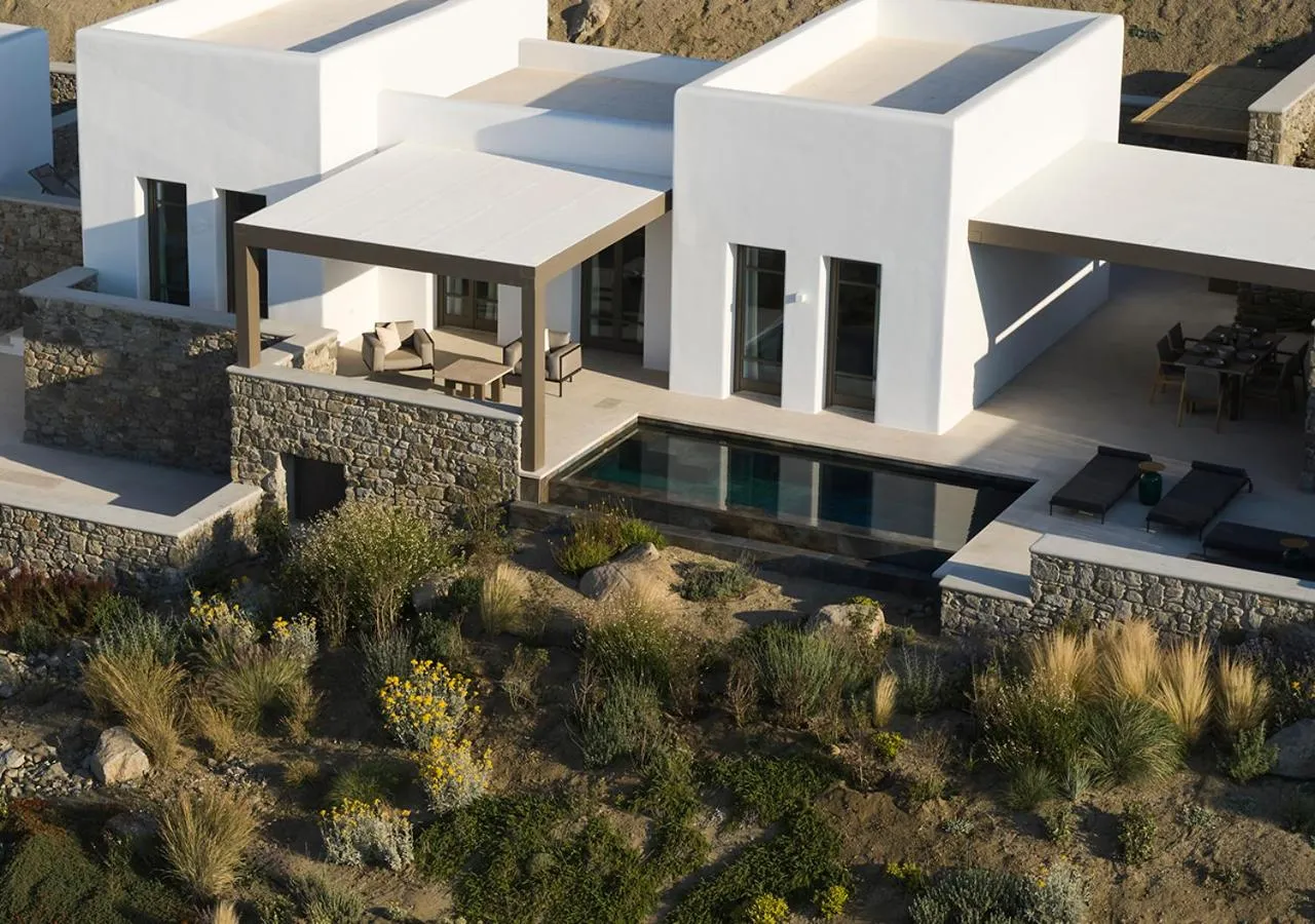 Property building in Bonzoe Suites & Villas