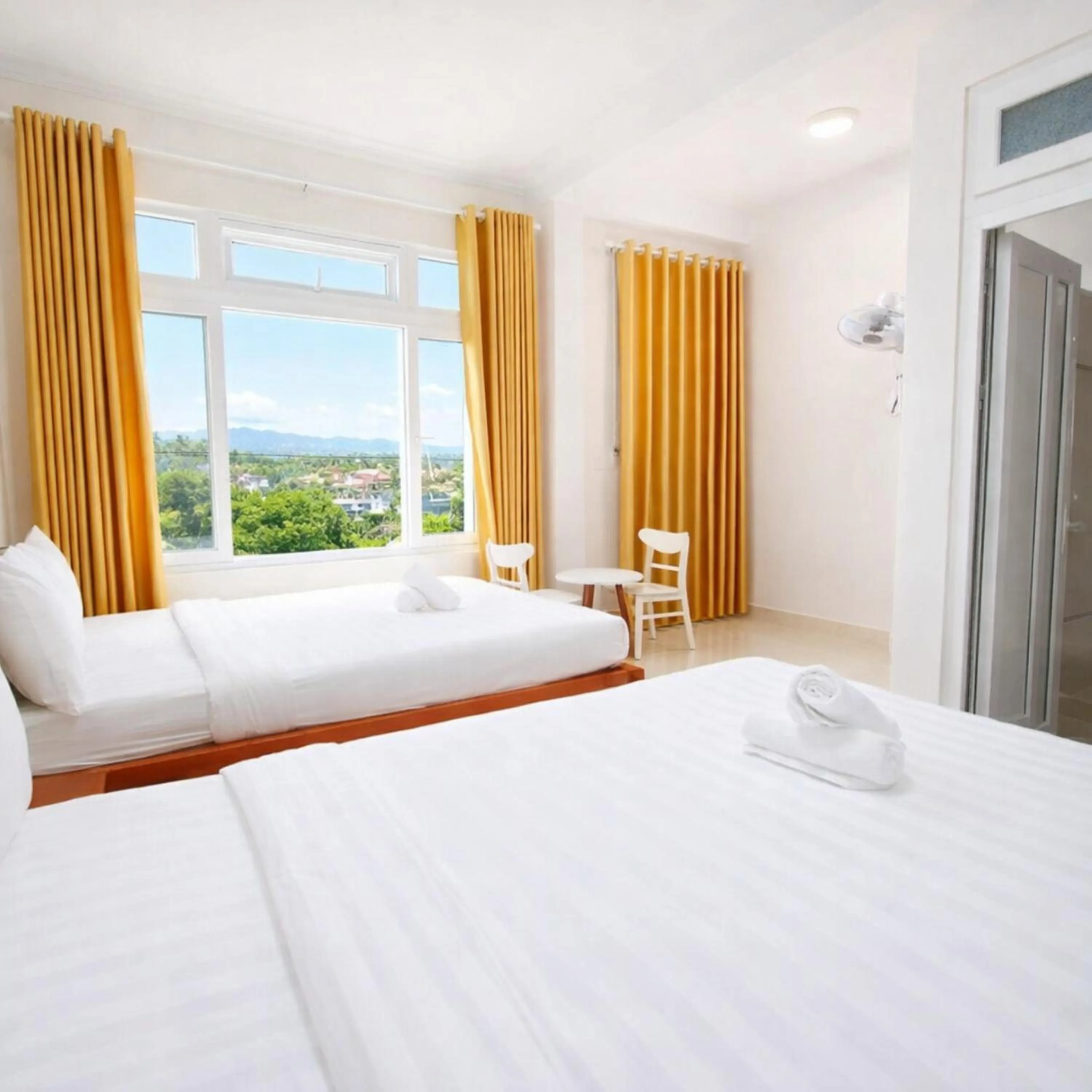 Bed in Da Lat Ngoi Sao Viet