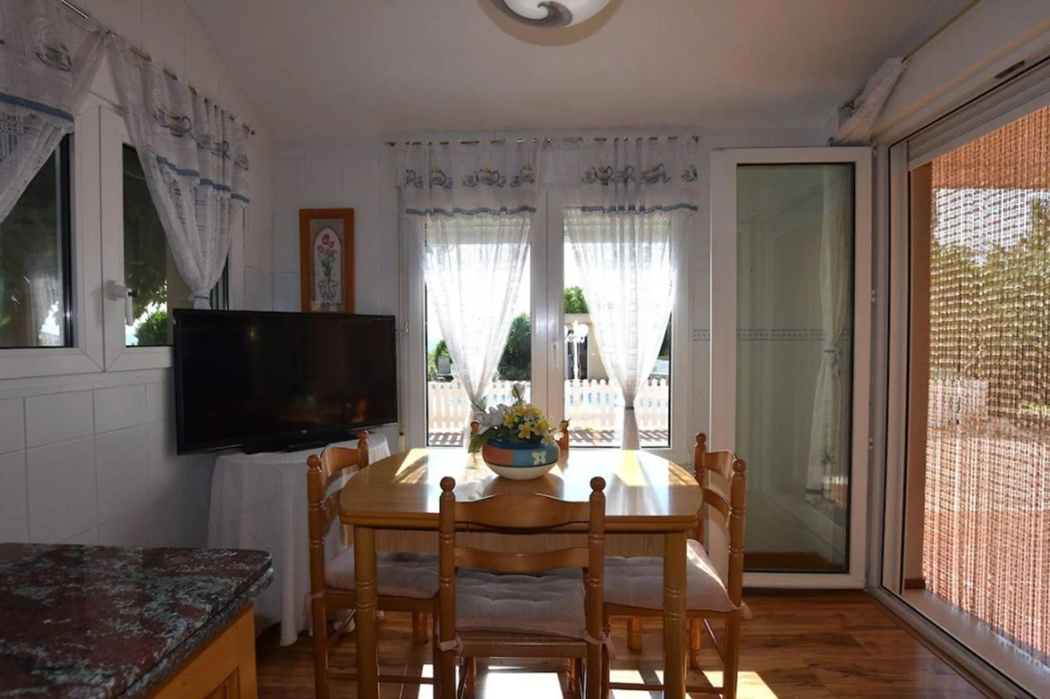 TV and multimedia in Torreta Of Gormaig, House with swimming pool
