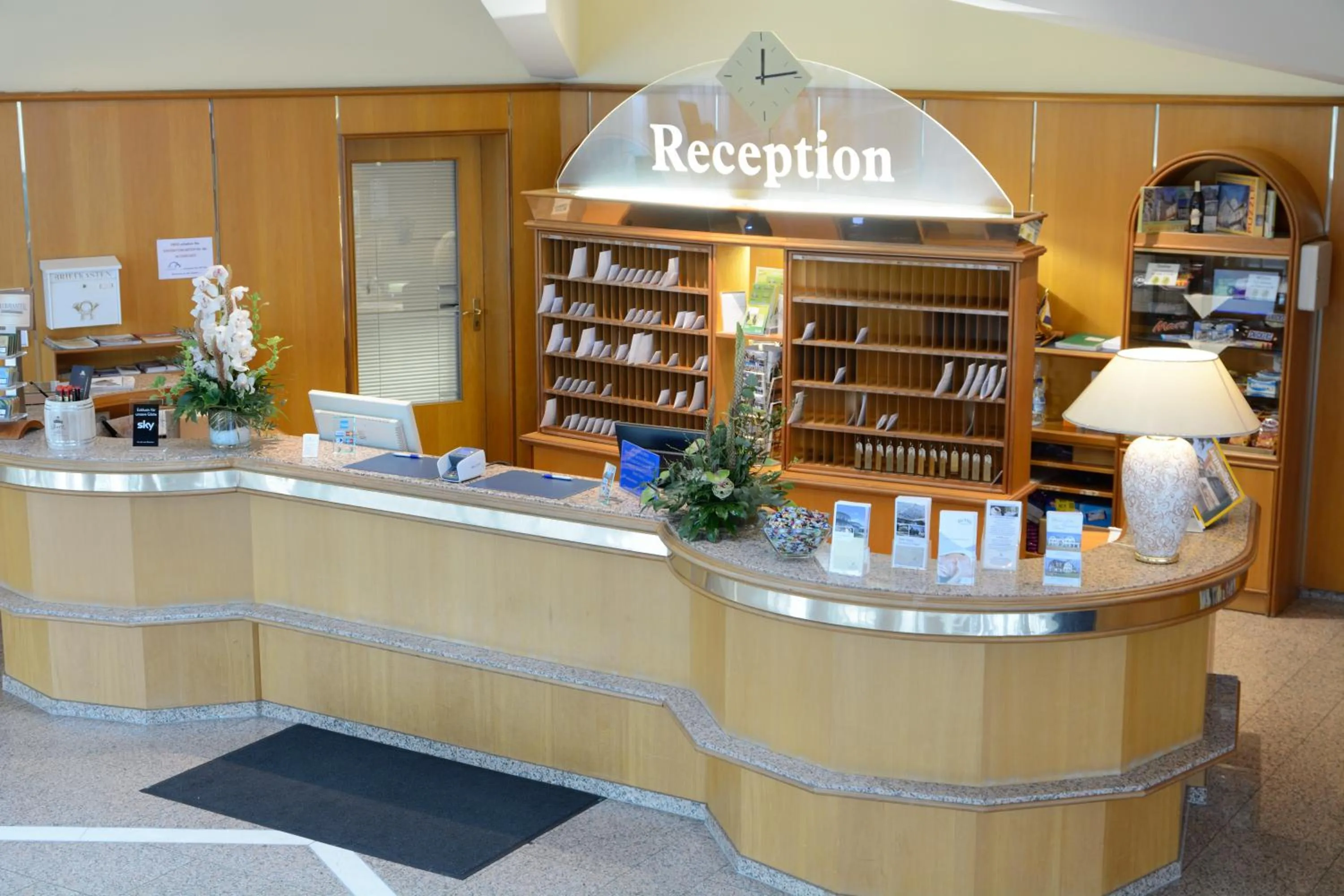 Lobby or reception in AVALON Hotelpark Königshof