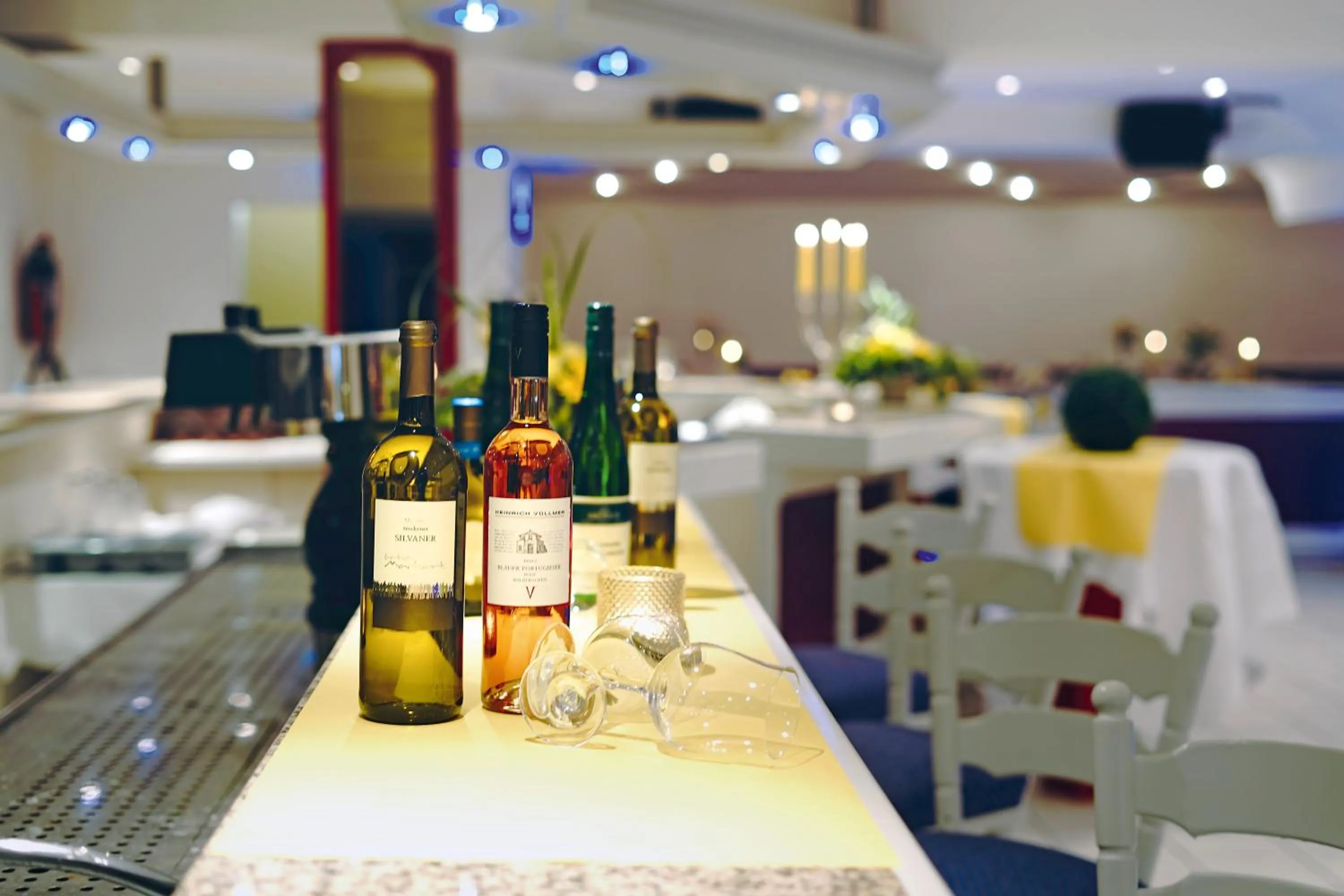 Lounge or bar in AVALON Hotelpark Königshof