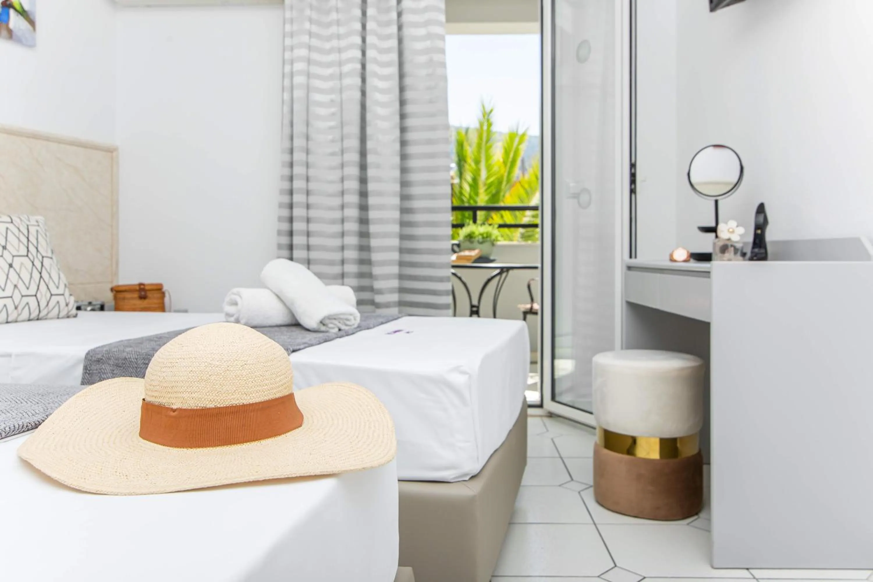 Bedroom, Bed in ICandy Sol