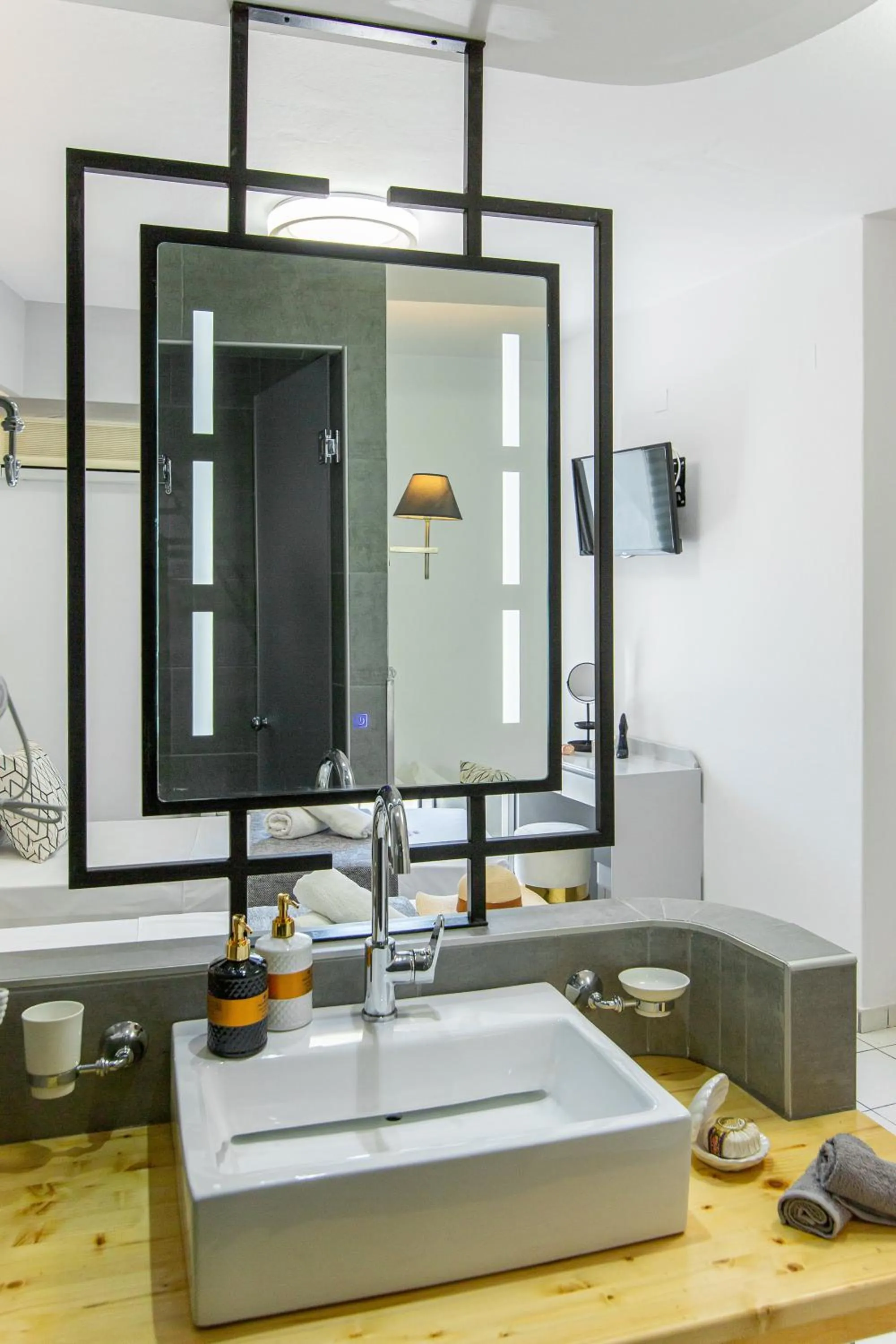 Bathroom in ICandy Sol