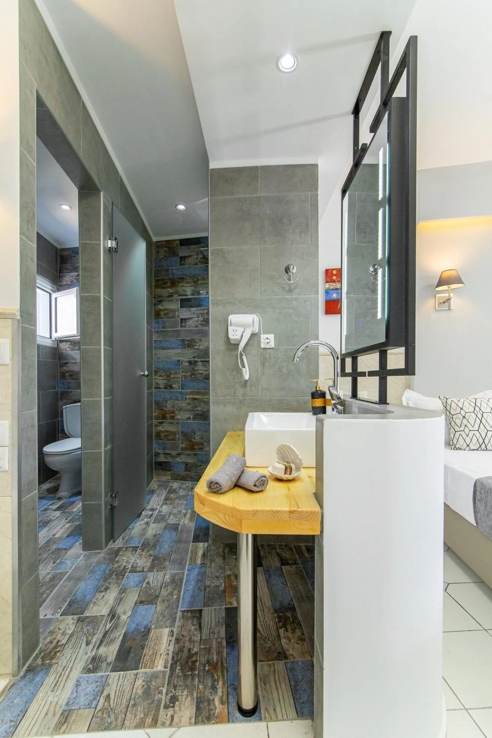 Bathroom in ICandy Sol