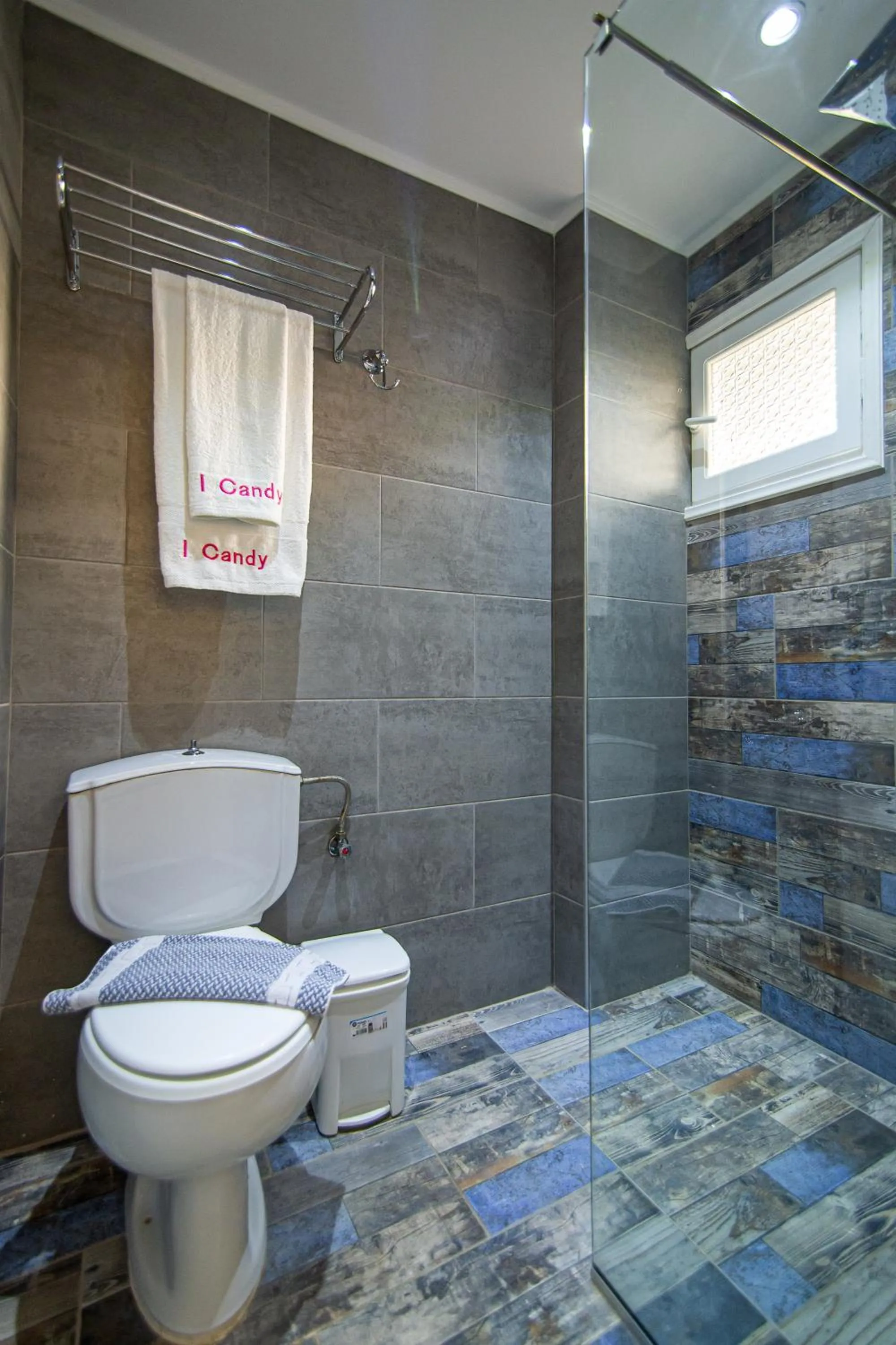 Bathroom in ICandy Sol