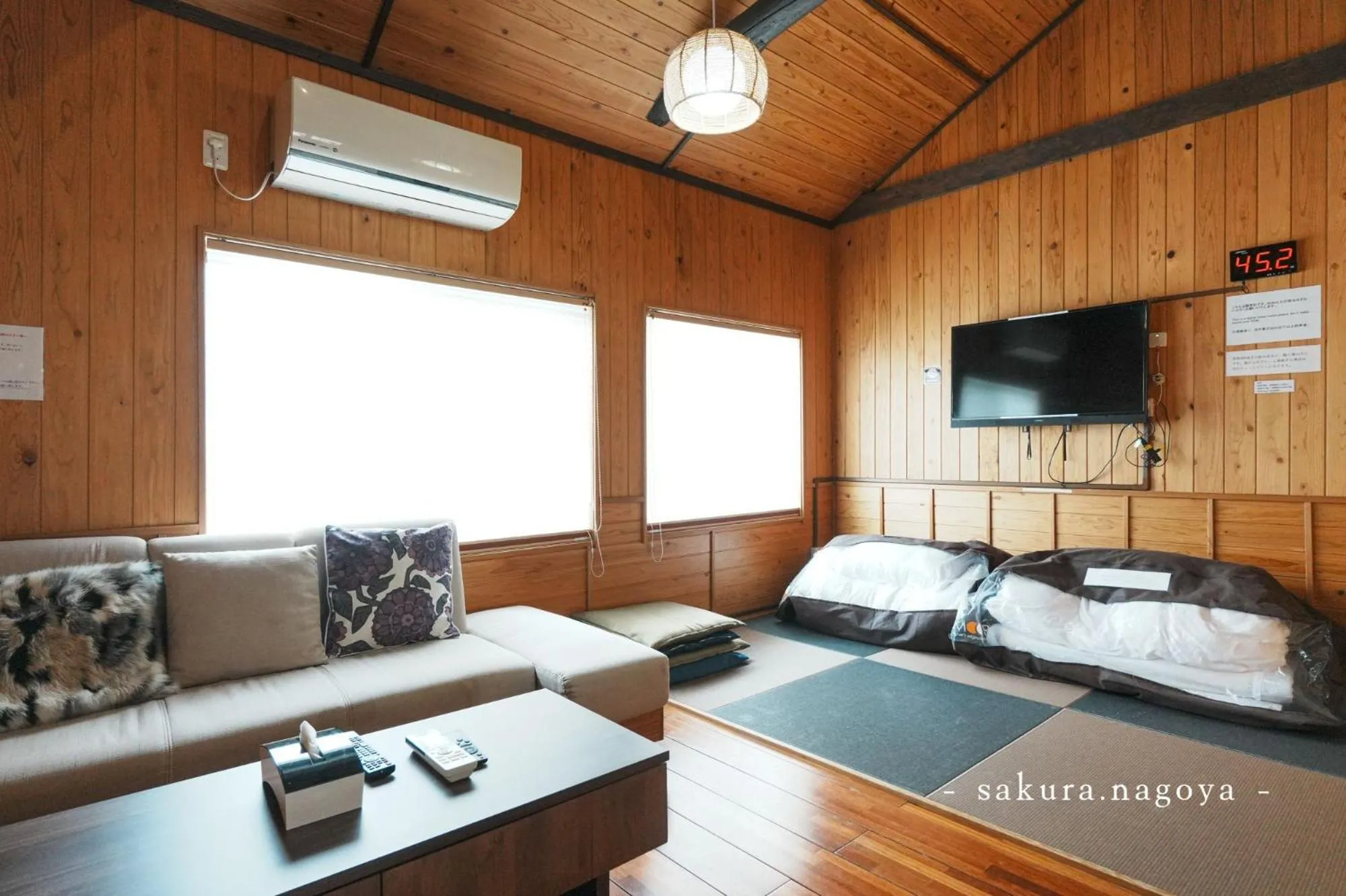Photo of the whole room, Bed in sakura.nagoya