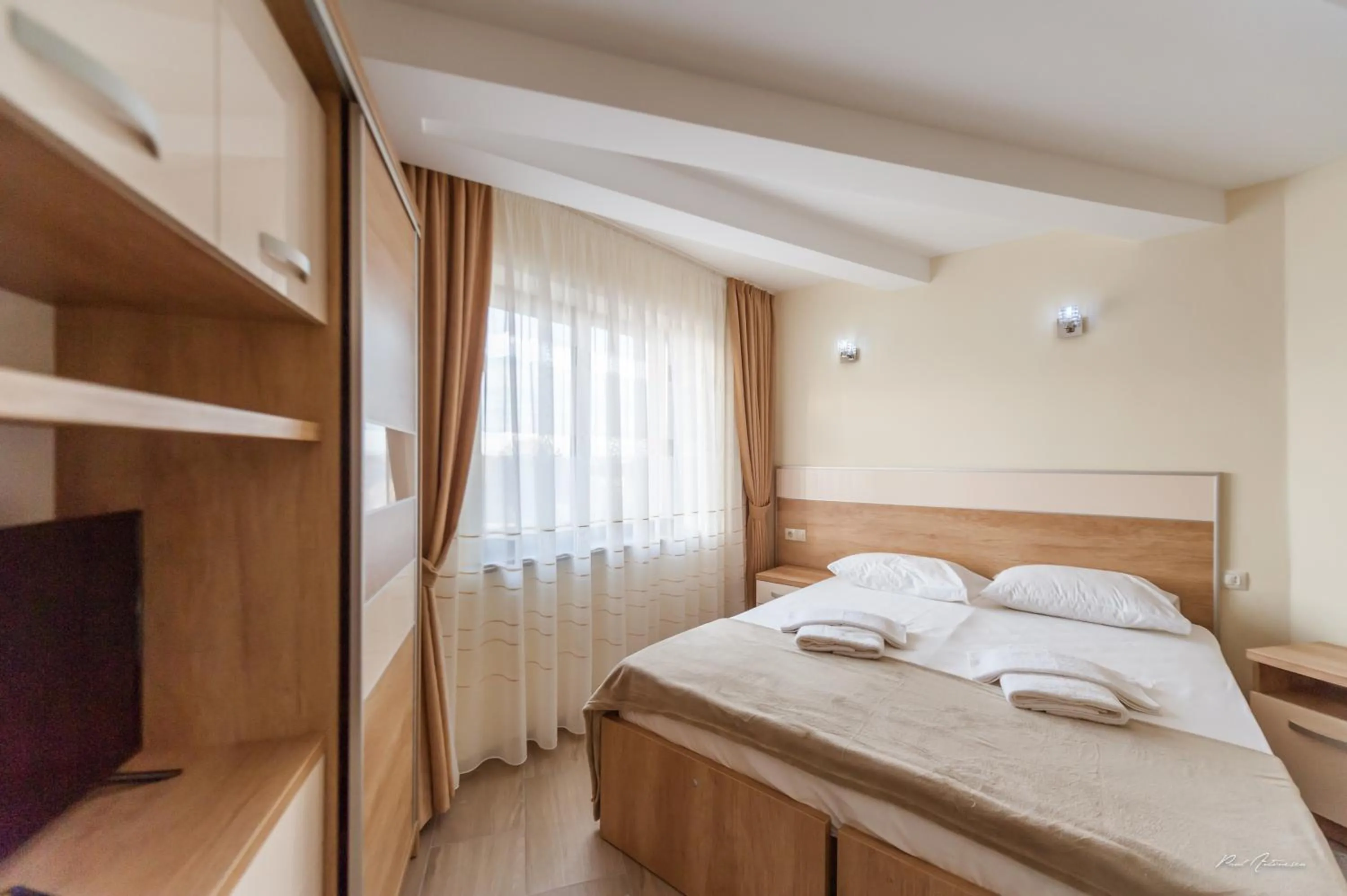 Bedroom, Bed in Dany Rent A Home