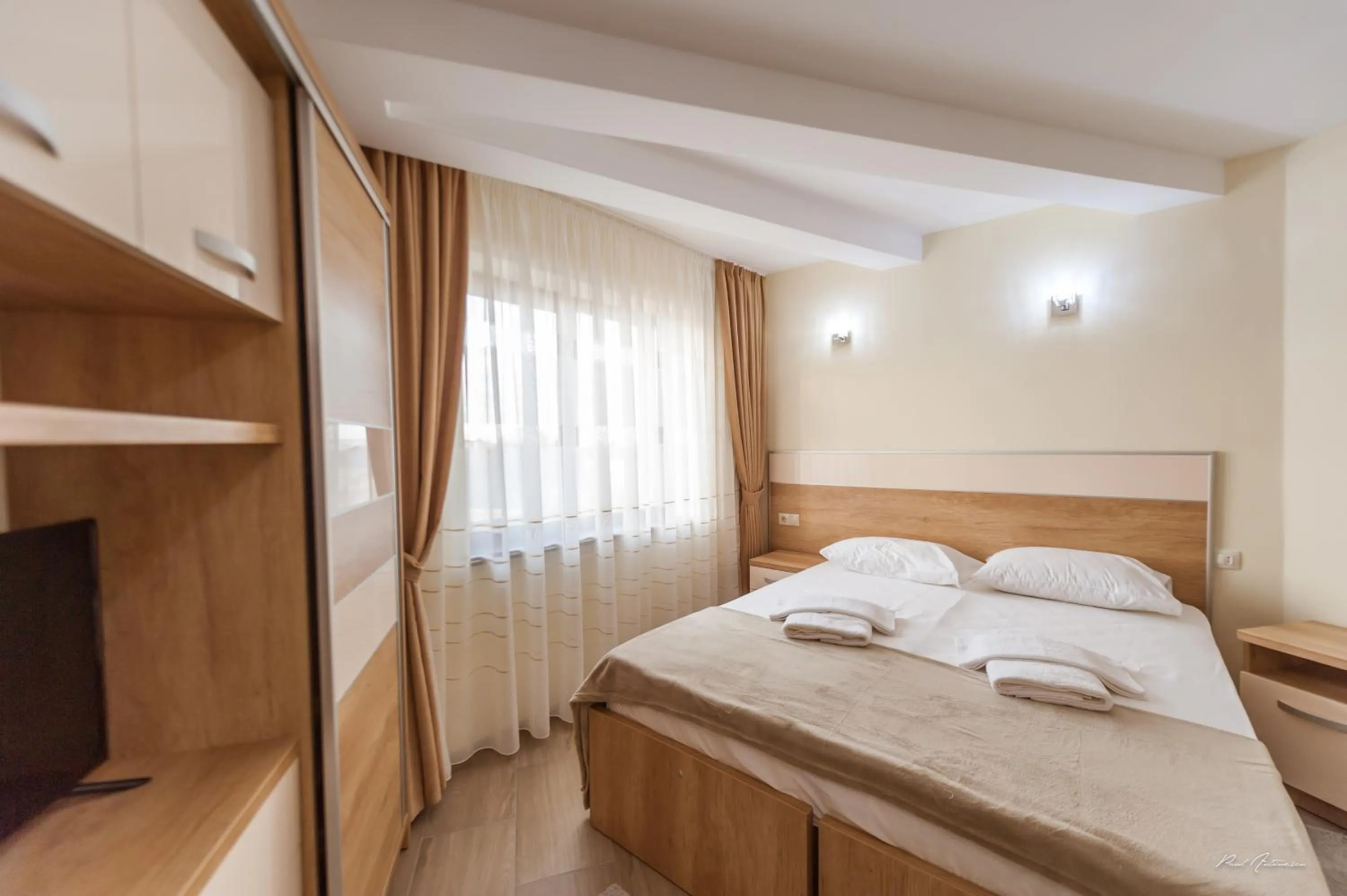 Bedroom, Bed in Dany Rent A Home