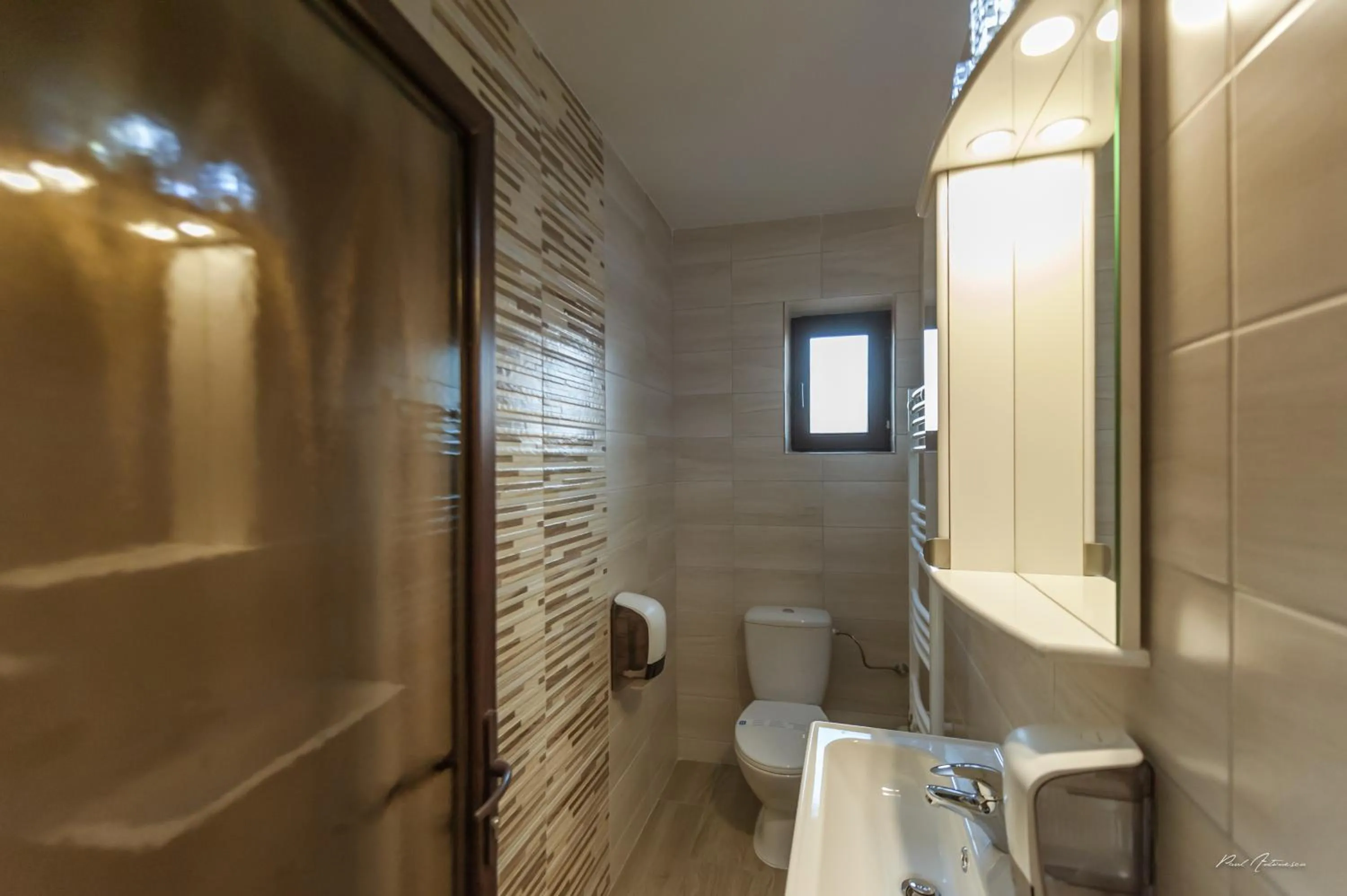 Toilet in Dany Rent A Home