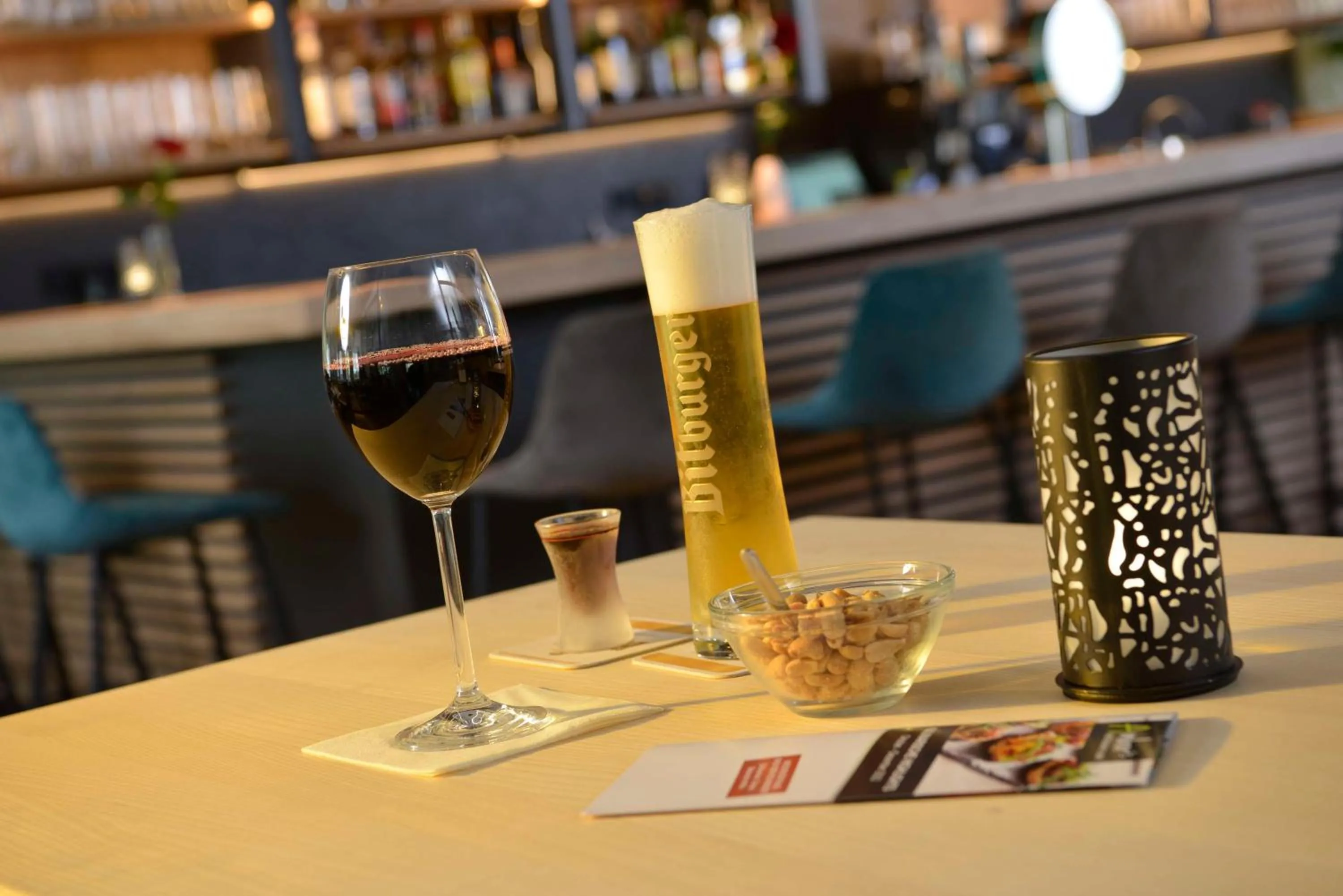 Lounge or bar in Sure Hotel by Best Western Hilden-Düsseldorf