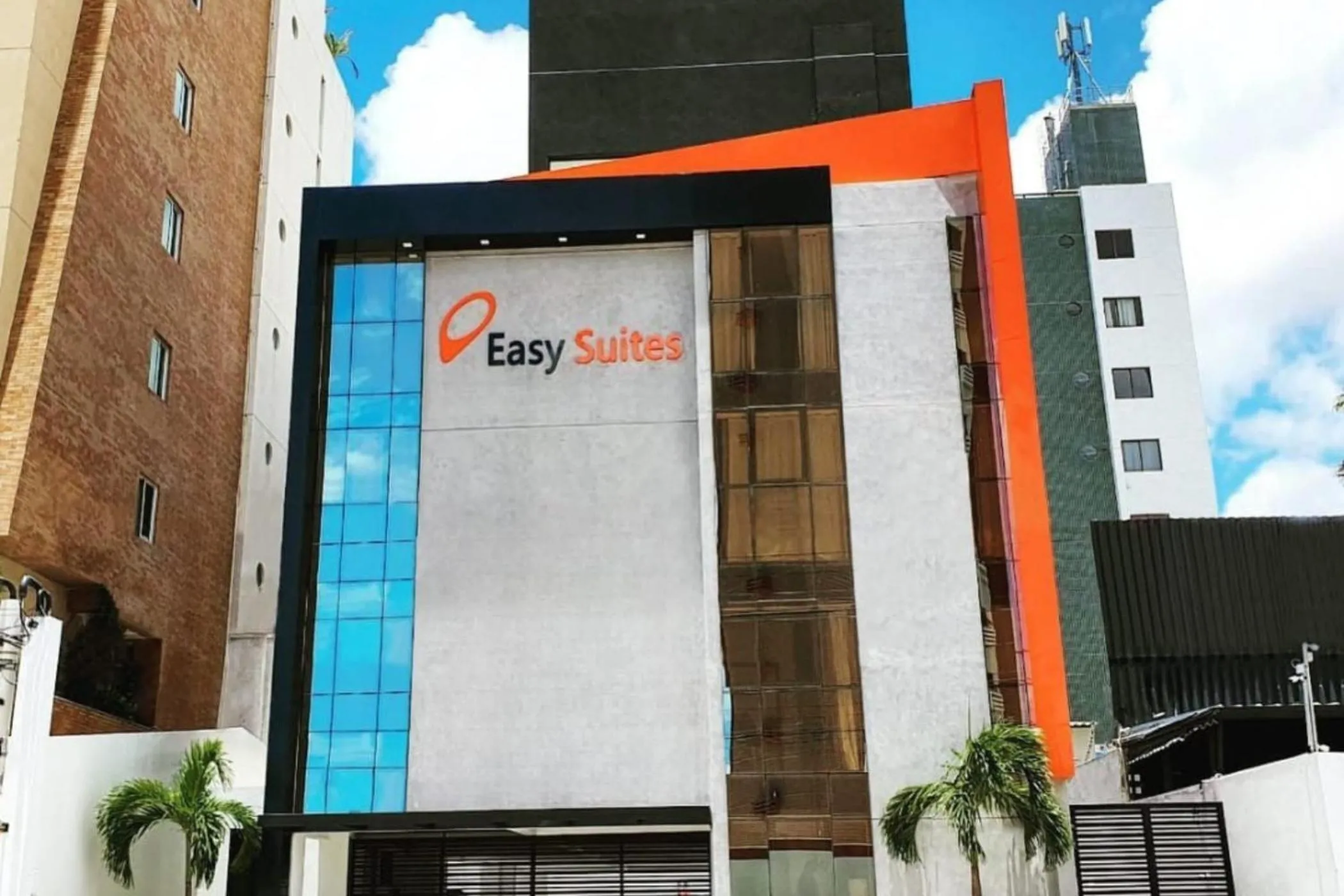 Property building in Easy Suites Natal Hotel