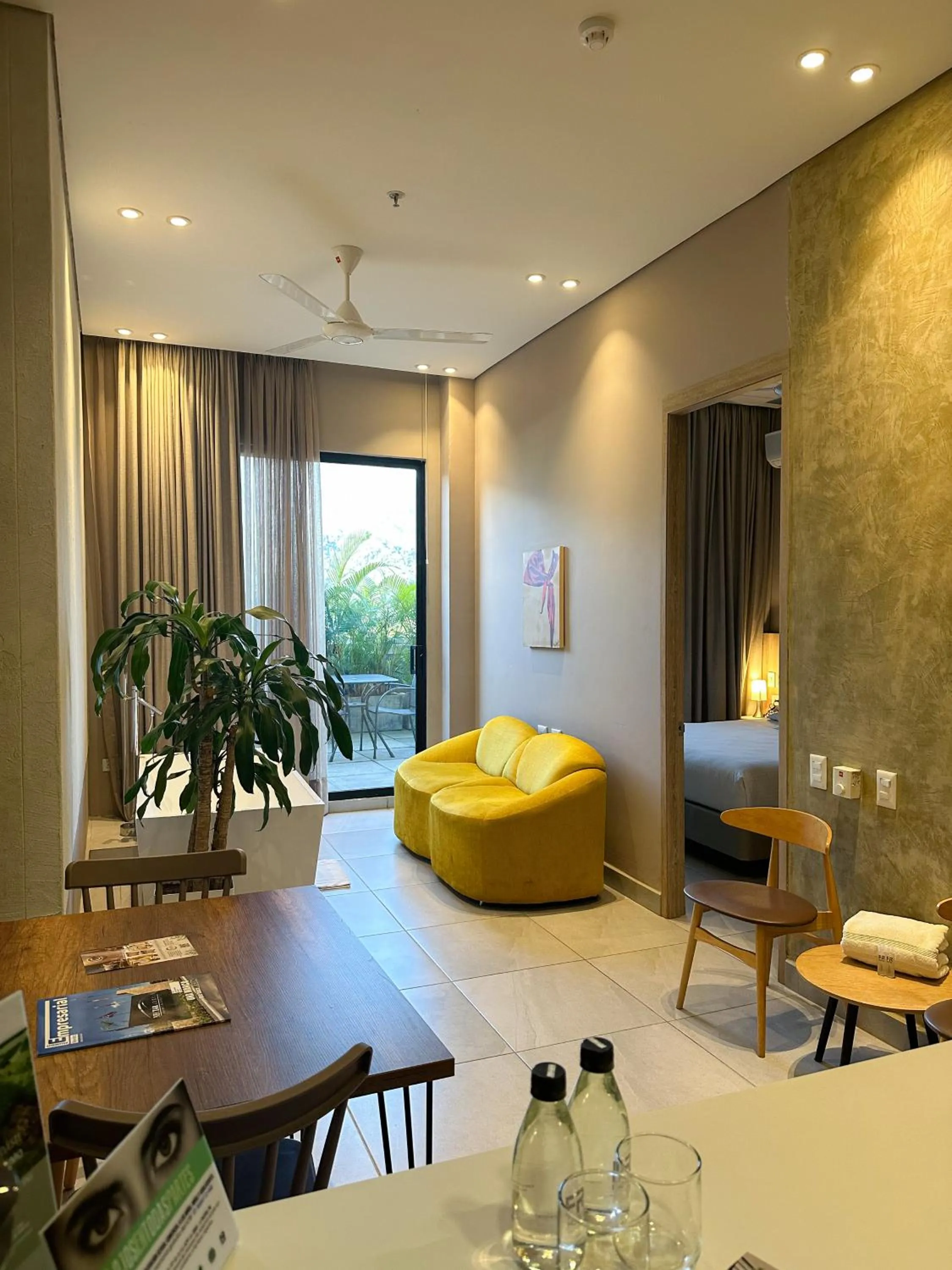 Living room in FR Hotel