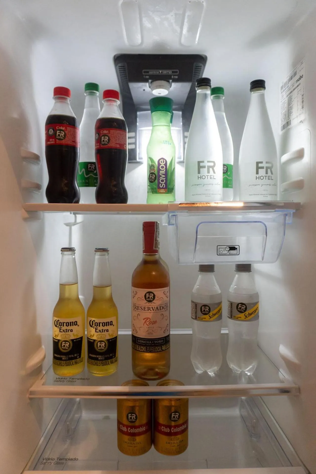 minibar in FR Hotel