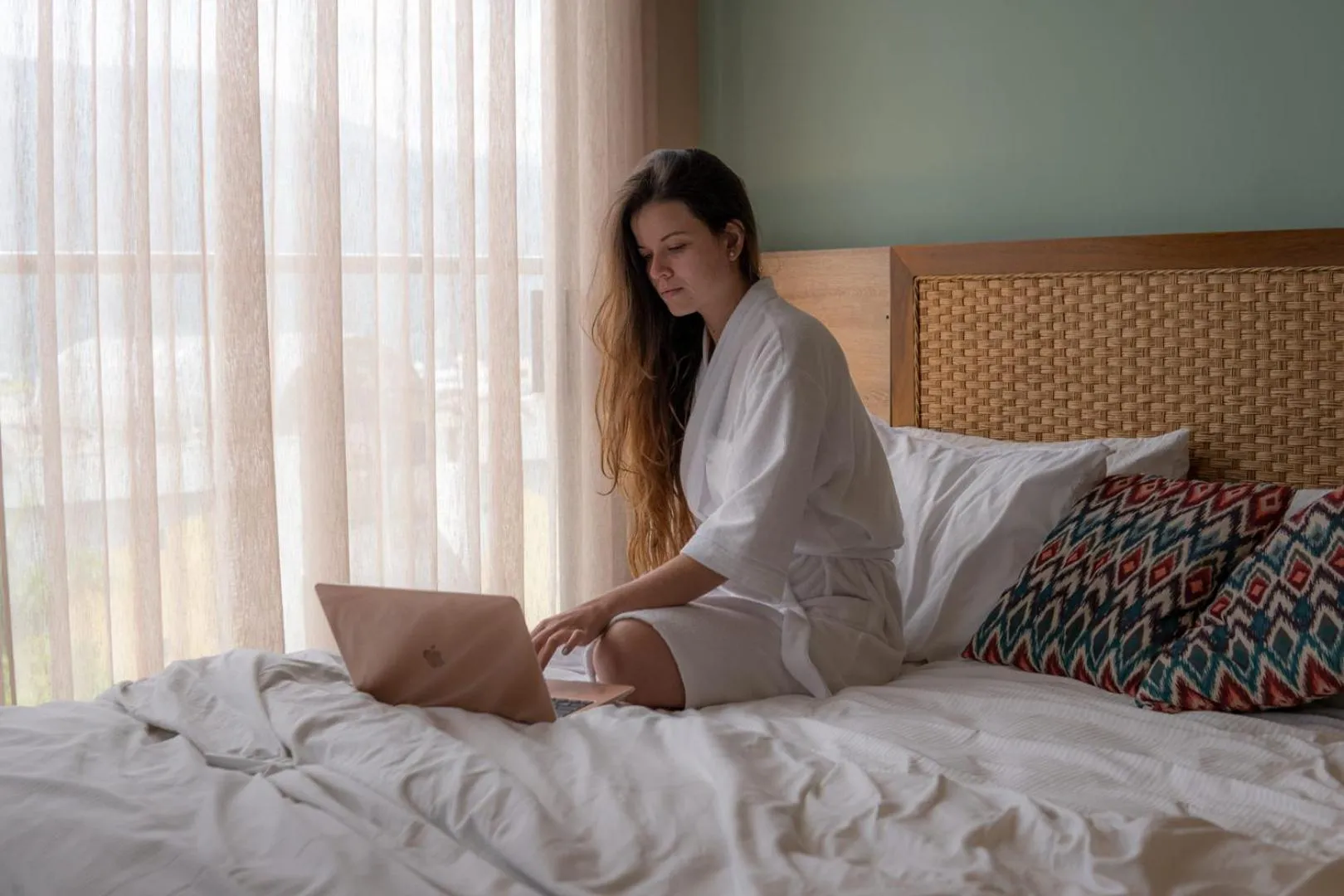 Photo of the whole room, Bed in FR Hotel