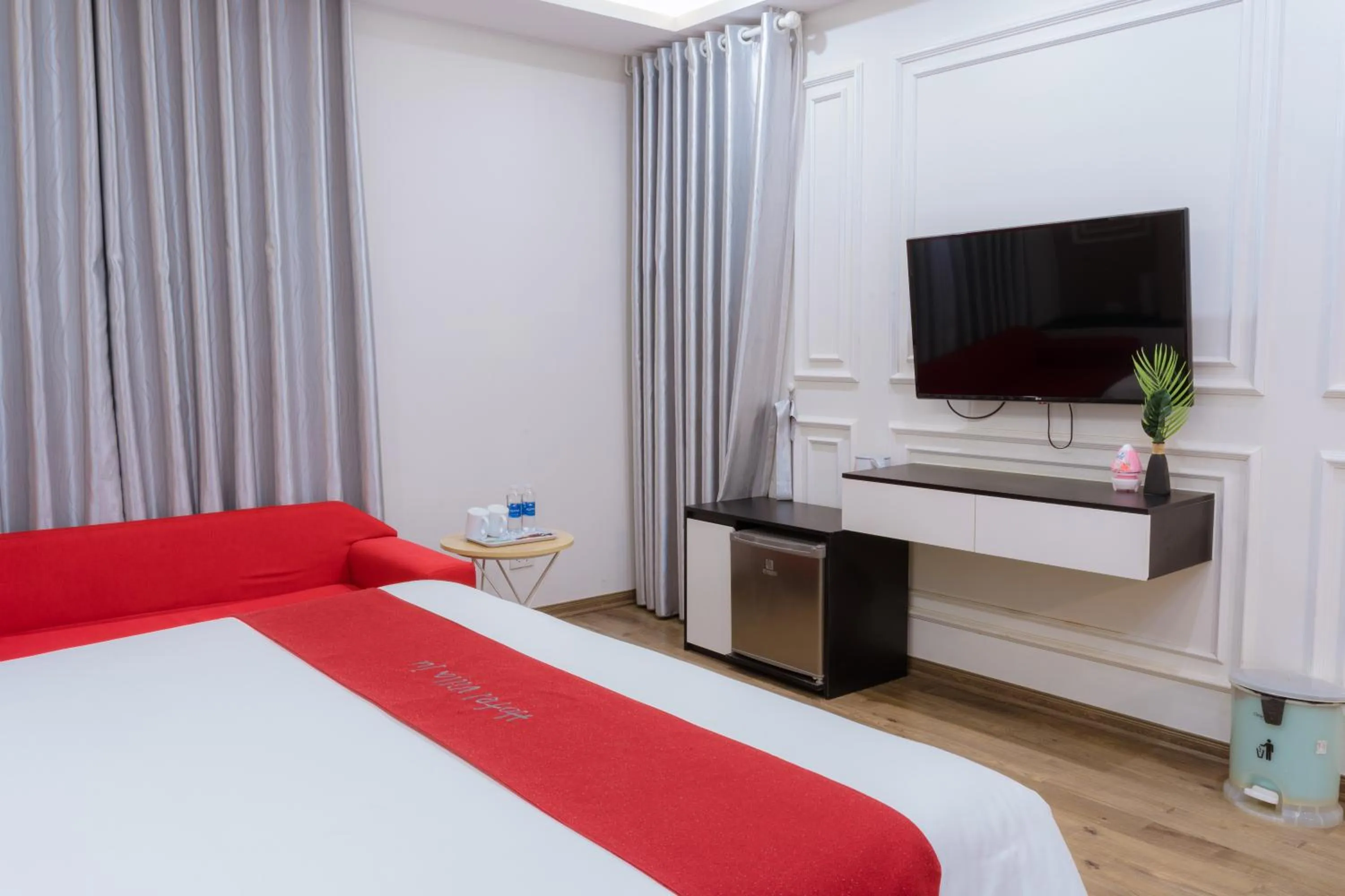 TV and multimedia, Bed in Hotel Villa Ju