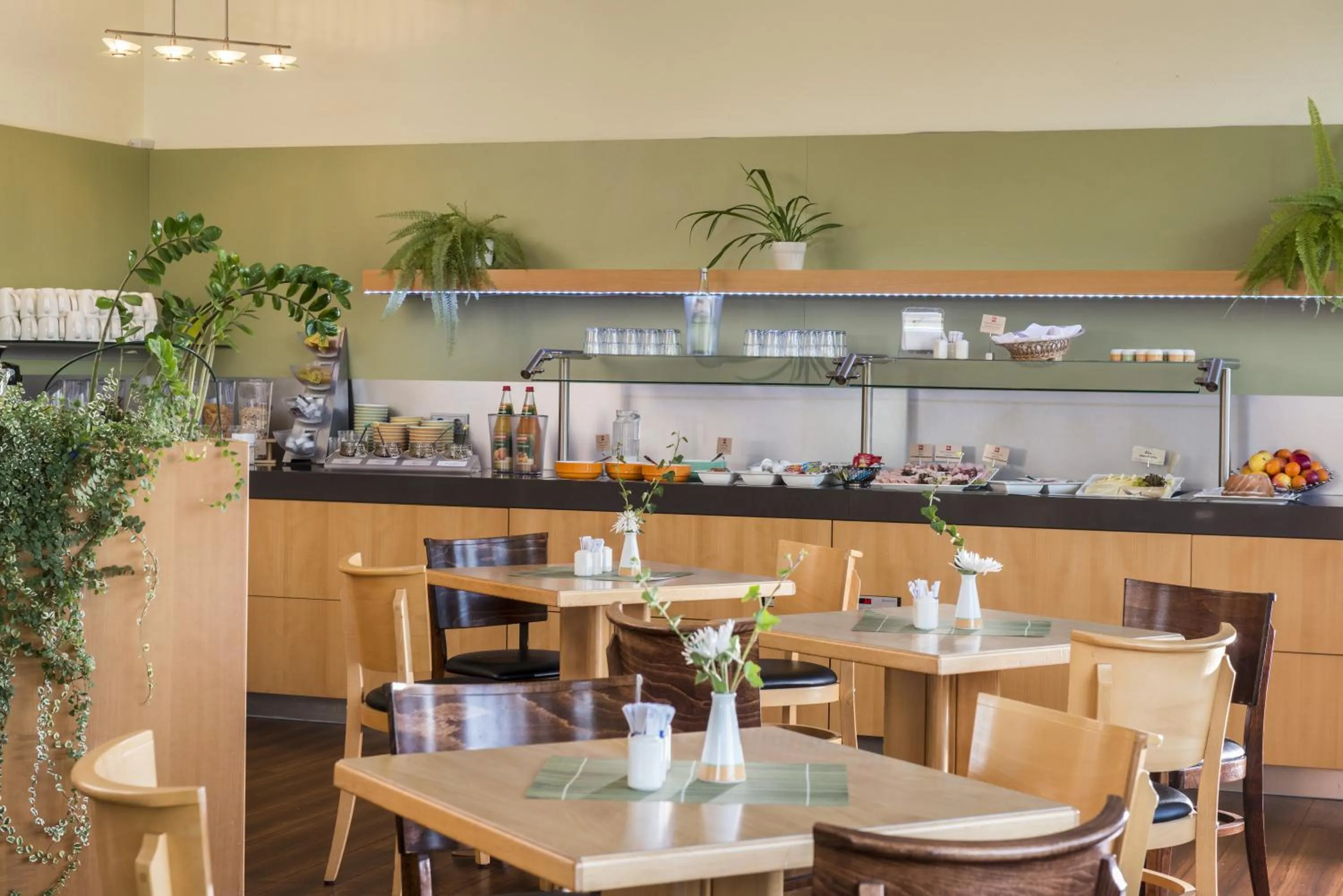 Restaurant/places to eat in ibis Hotel Eisenach