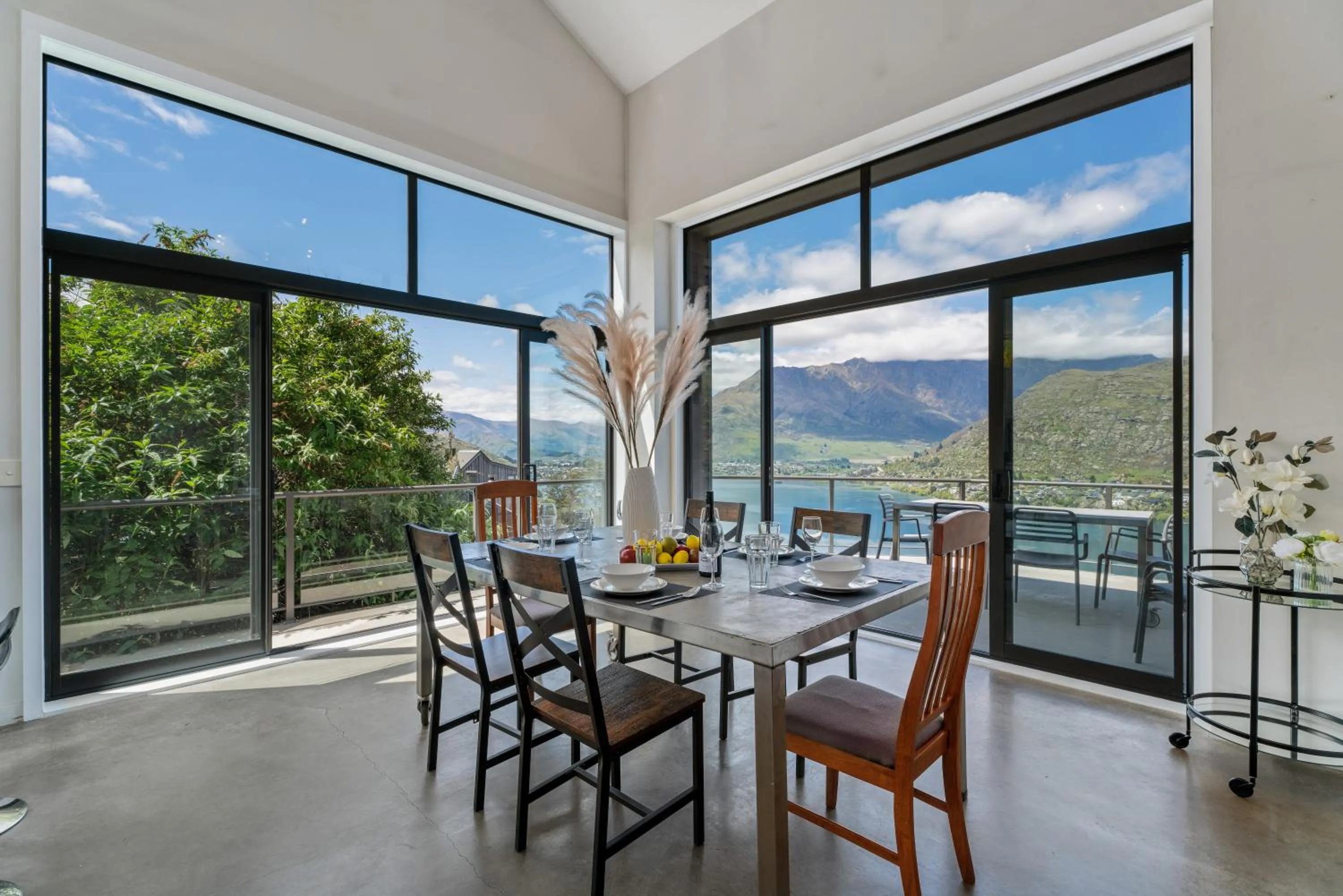 Modern Alpine Living with Spectacular View