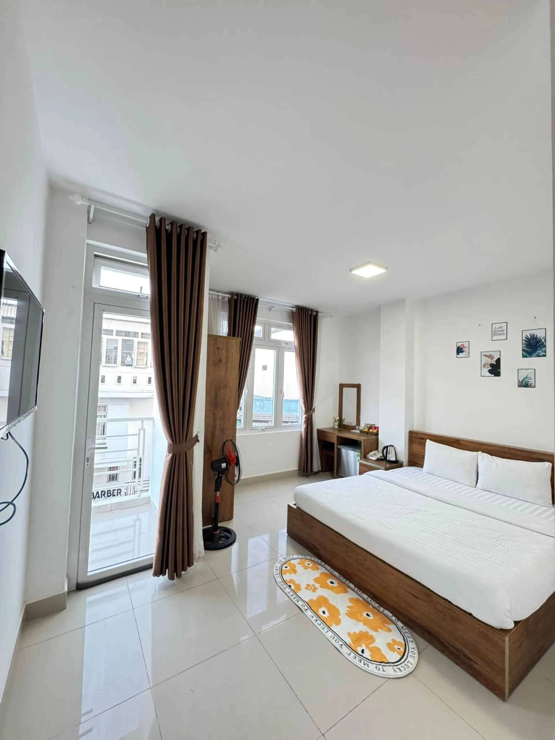 View (from property/room), Bed in Mat Troi Vang Dalat Hotel