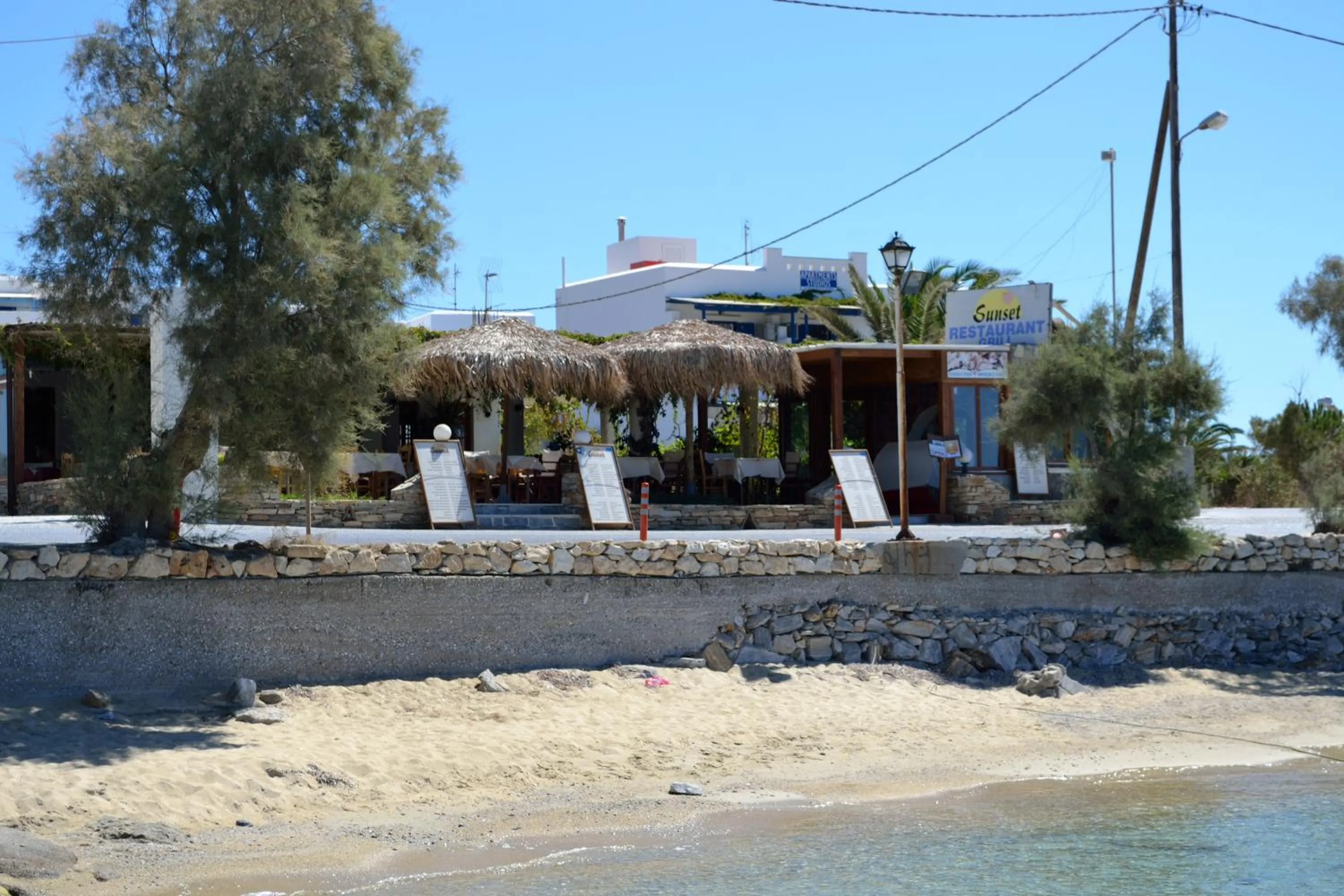 Restaurant/places to eat in Sunset