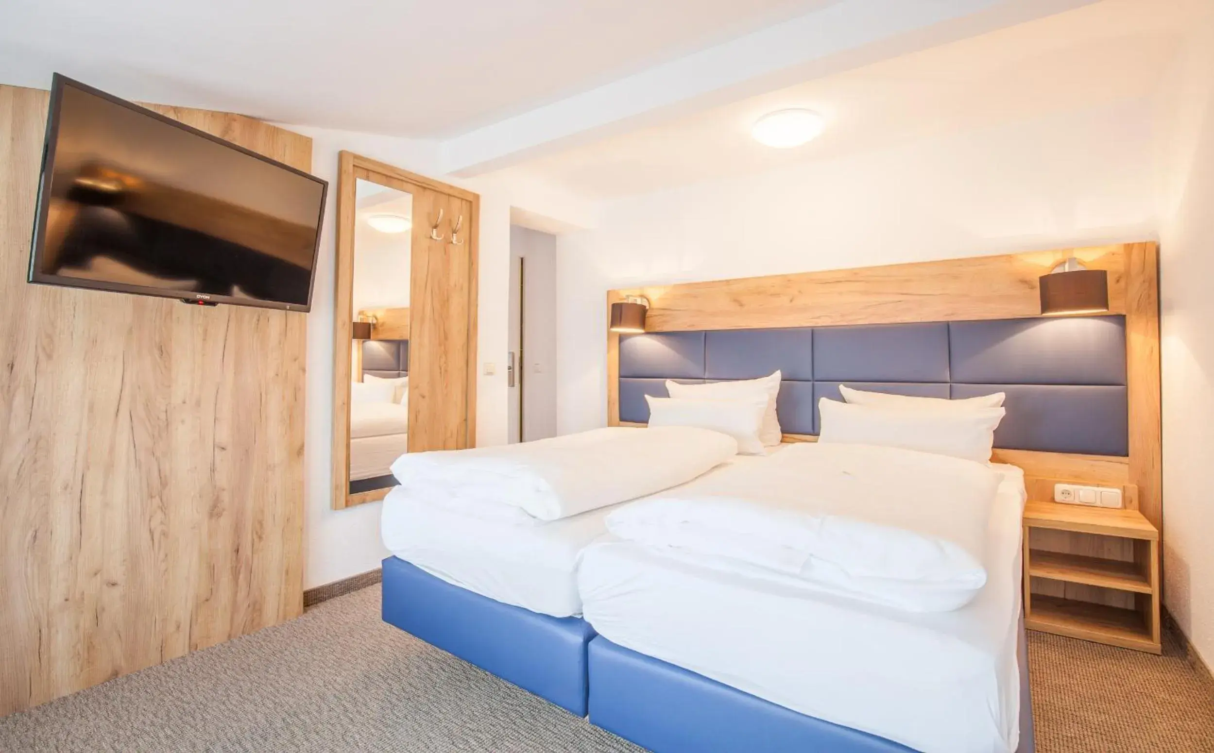 Photo of the whole room, Bed in Sure Hotel by Best Western Wilhelmshaven City Photo of the whole room, Bed in Sure Hotel by Best Western Wilhelmshaven City