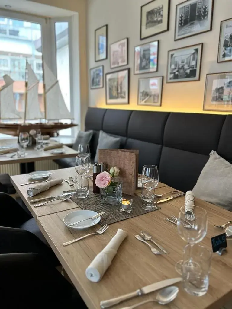 Restaurant/places to eat in Sure Hotel by Best Western Wilhelmshaven City Restaurant/places to eat in Sure Hotel by Best Western Wilhelmshaven City