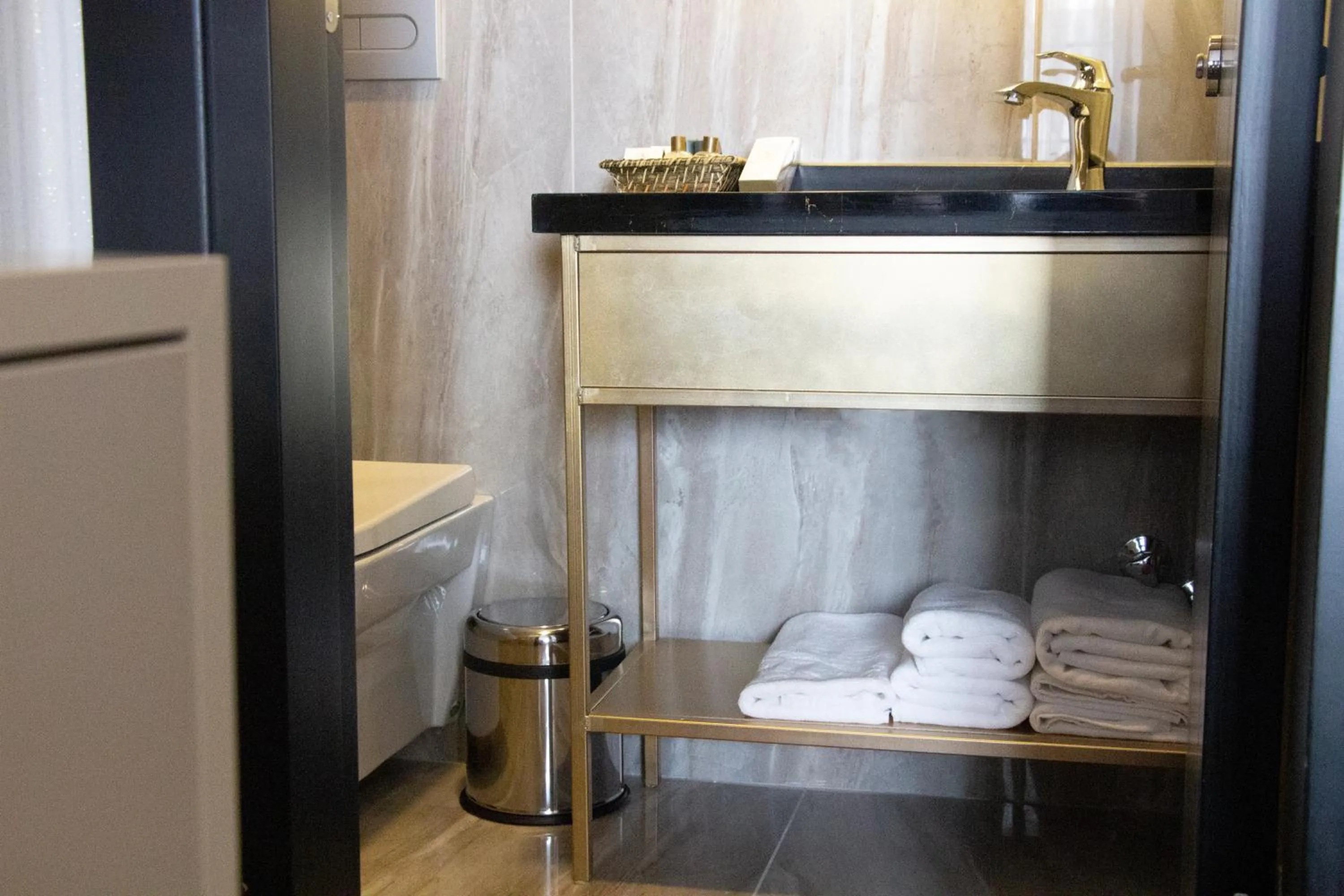 Bathroom in Air Boss Giresun City Hotel