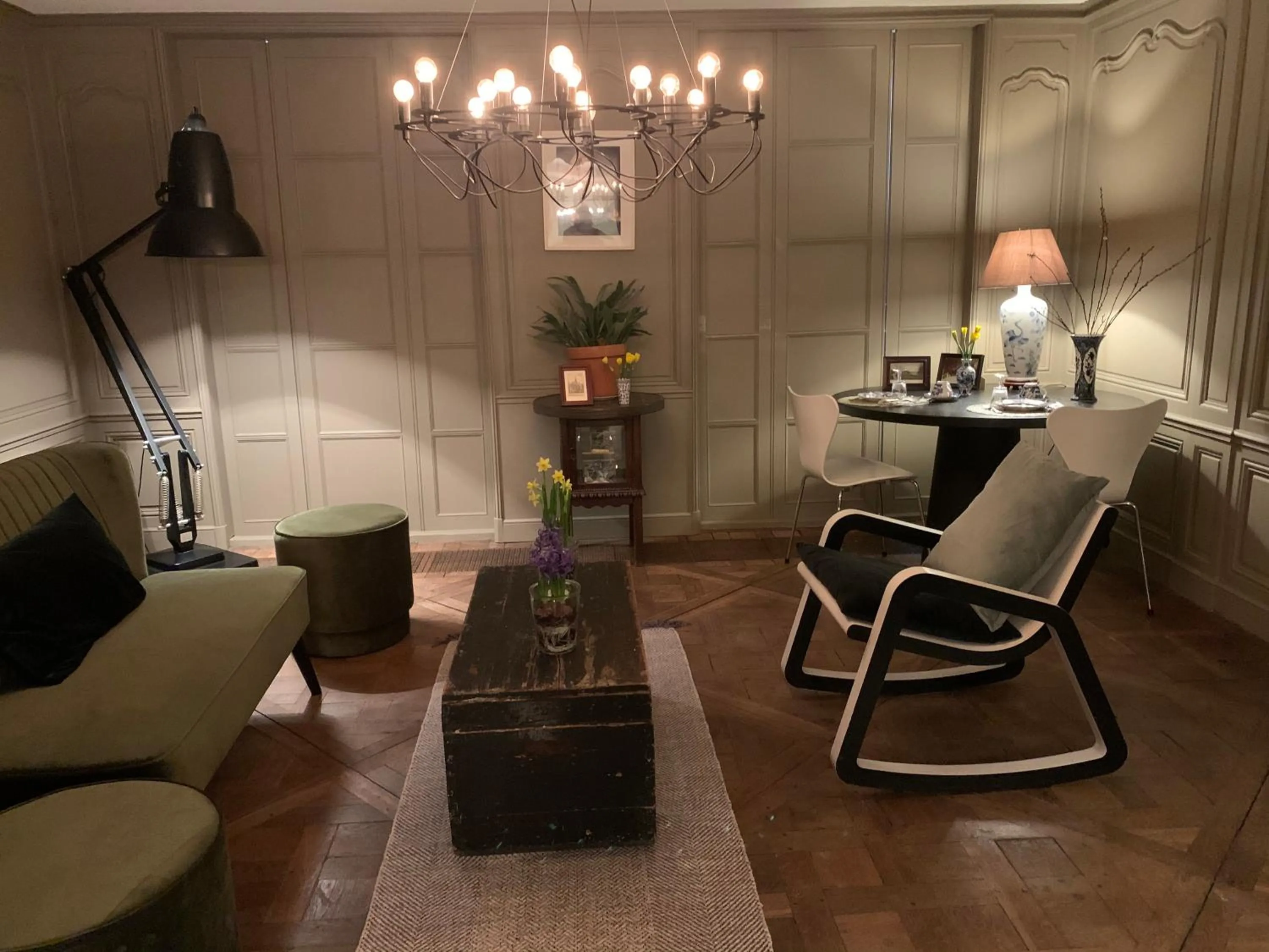 Seating area in Elswoutshoek Suites