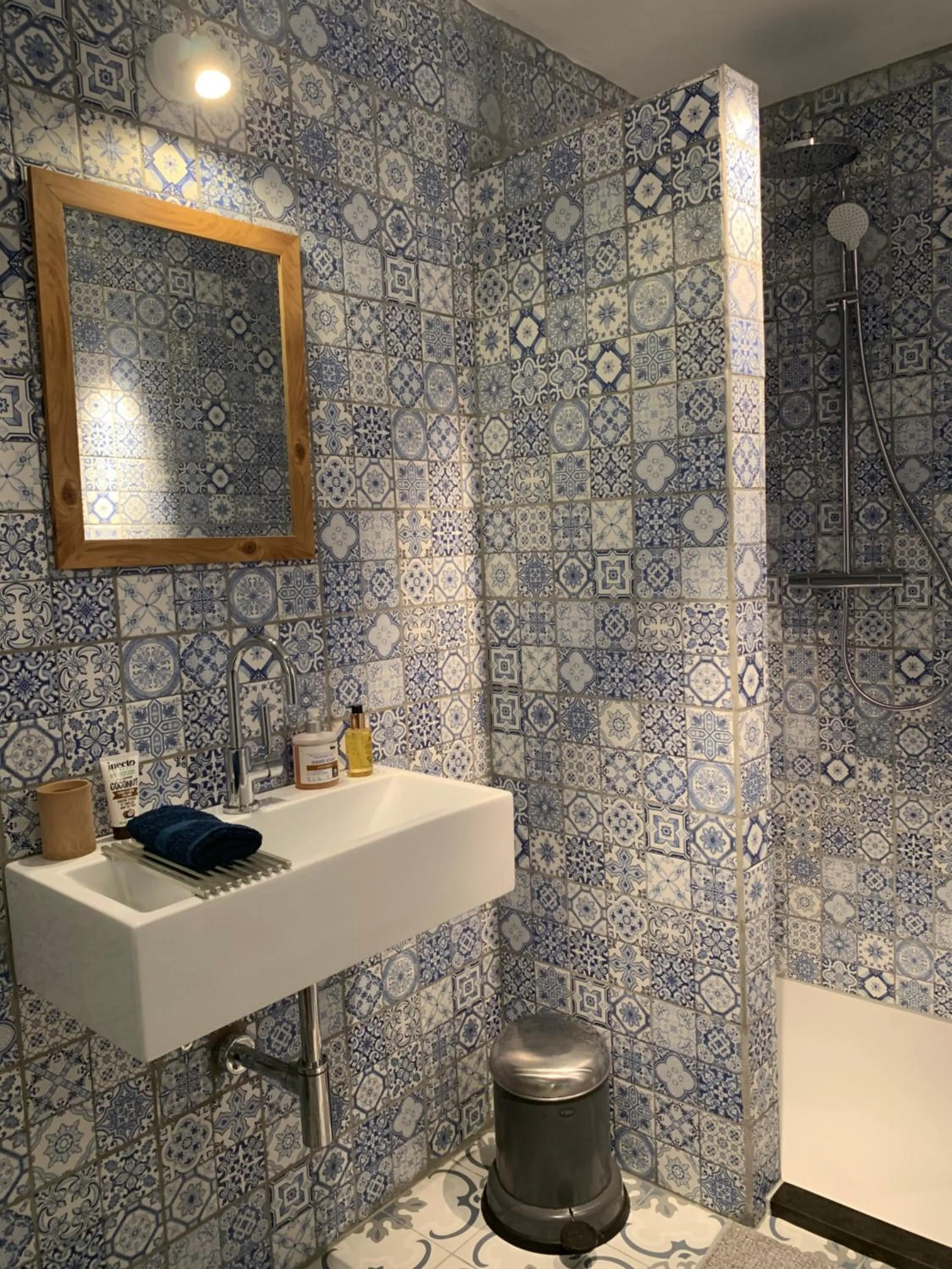 Bathroom in Elswoutshoek Suites