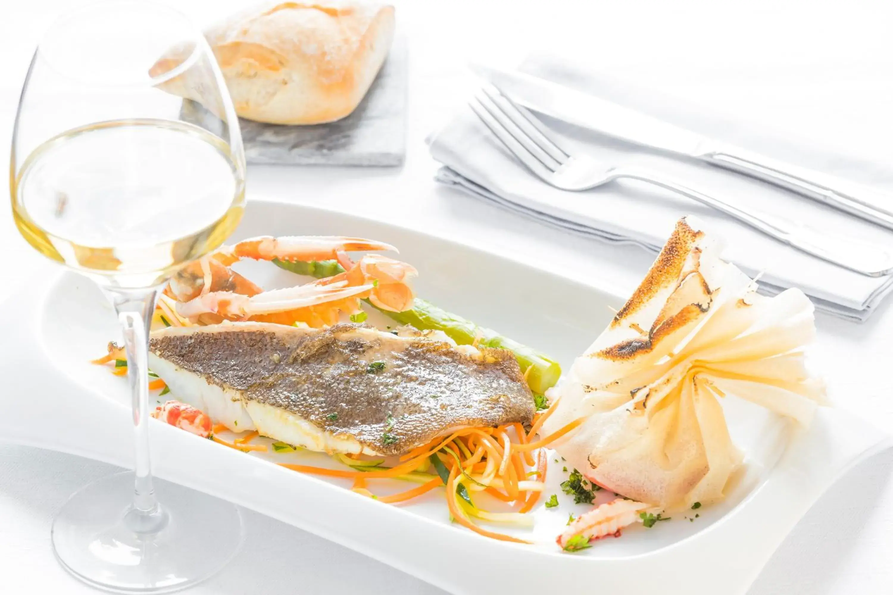 Logis Hôtel-Restaurant La Sapinière Logis Hôtel-Restaurant La Sapinière