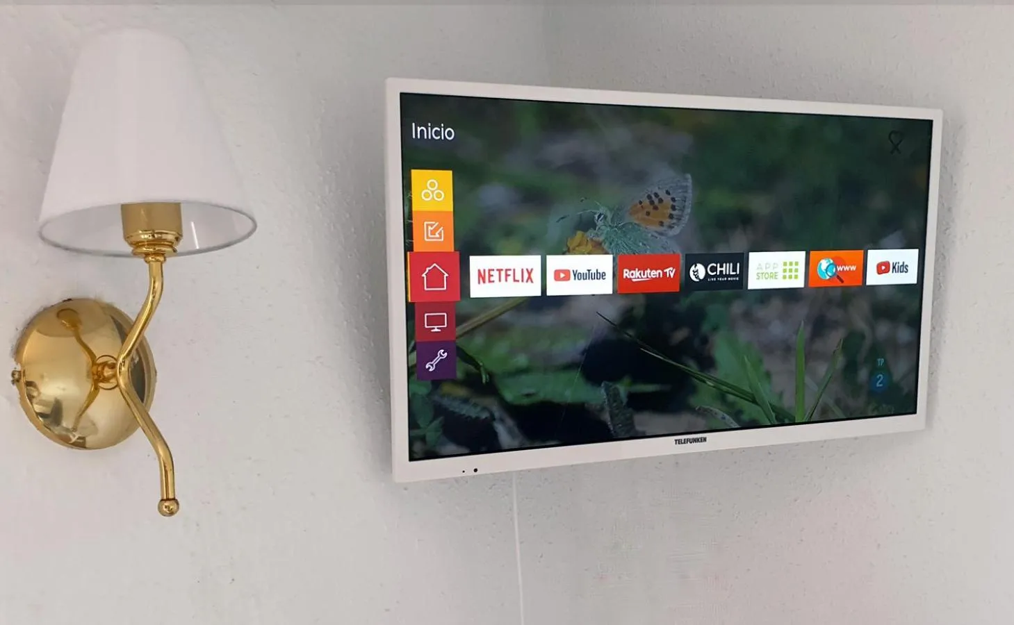 TV and multimedia in Hotel Mireia