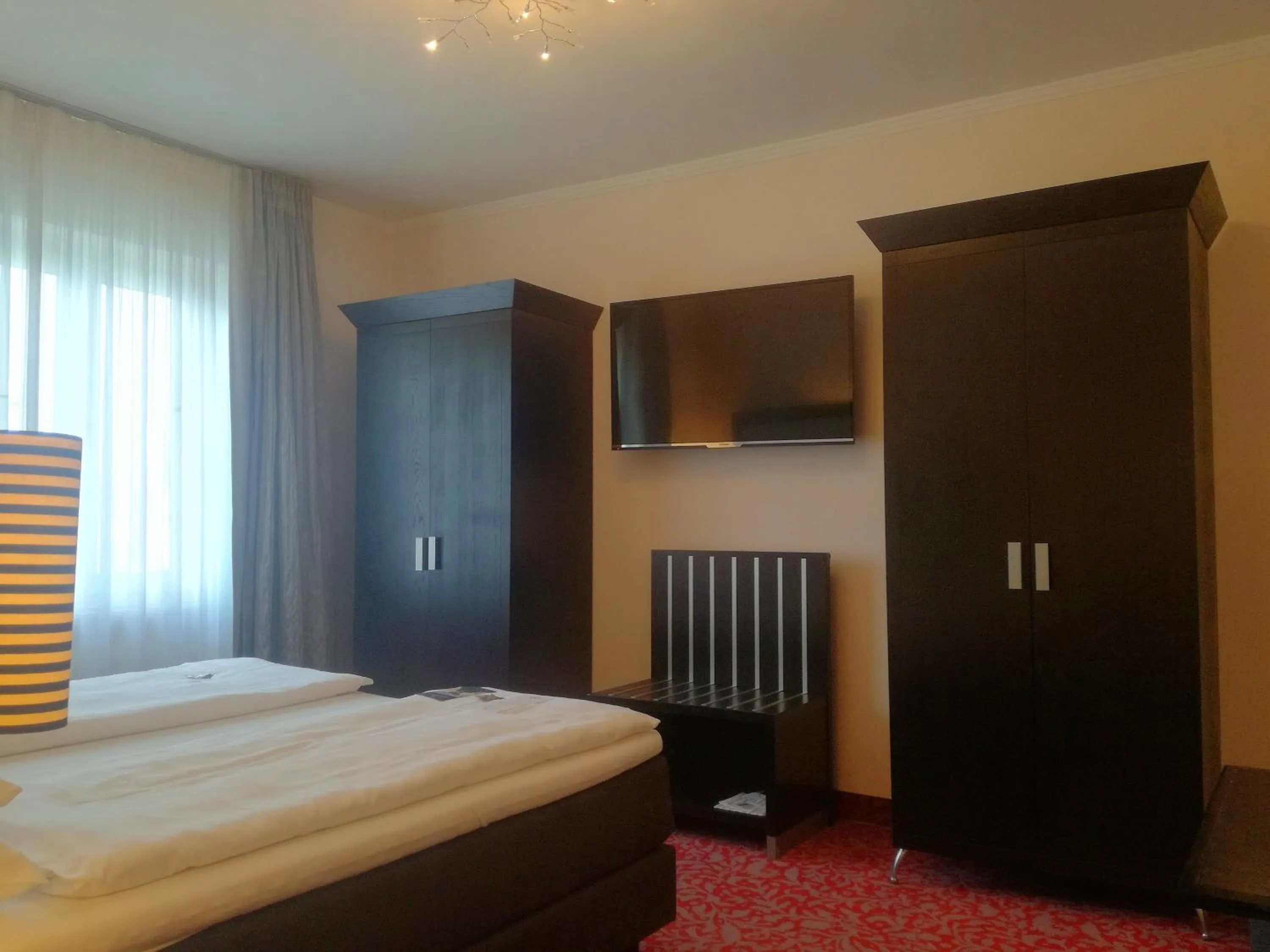 Photo of the whole room, Bed in Top Hotel Krämer