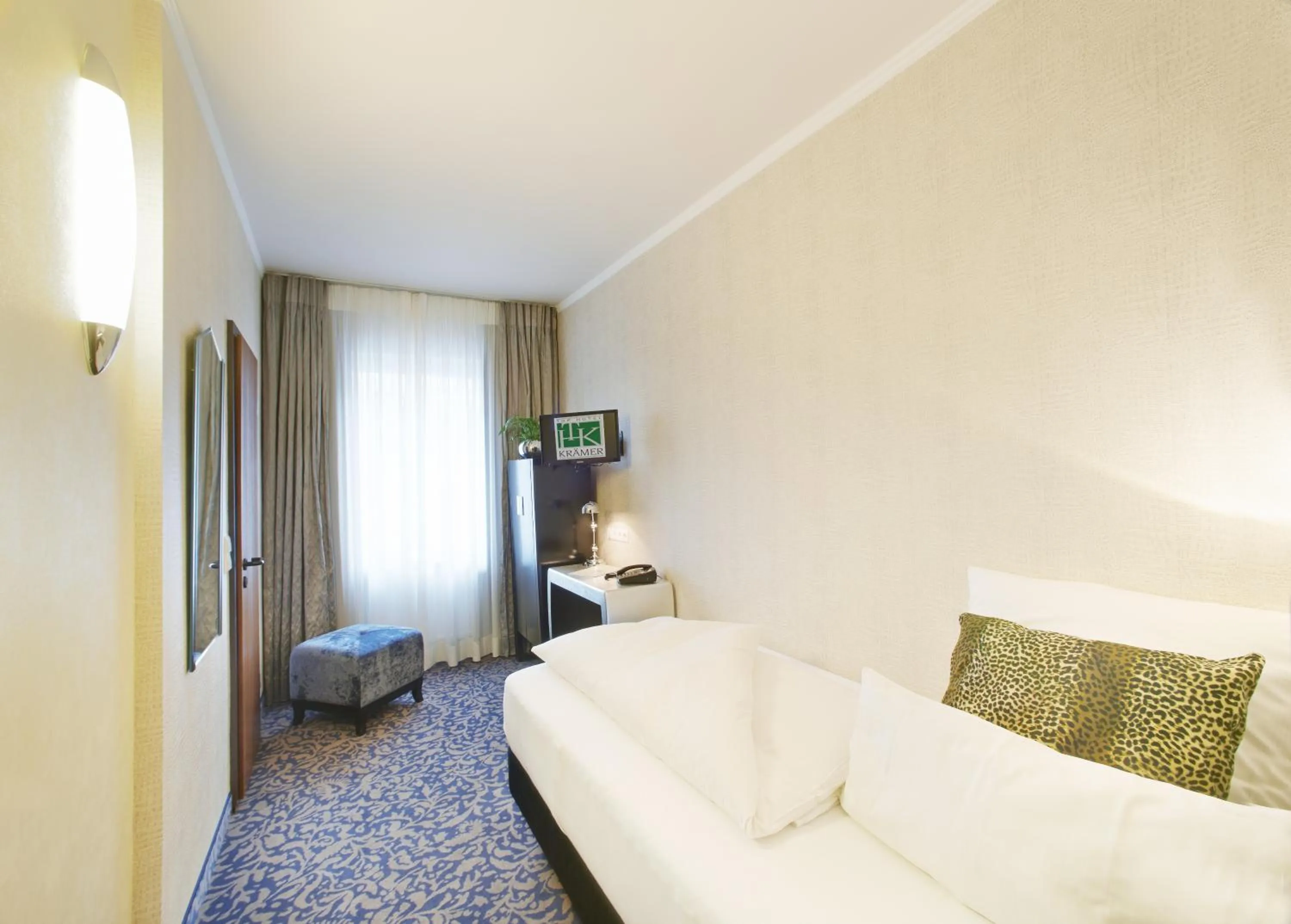 Photo of the whole room, Bed in Top Hotel Krämer