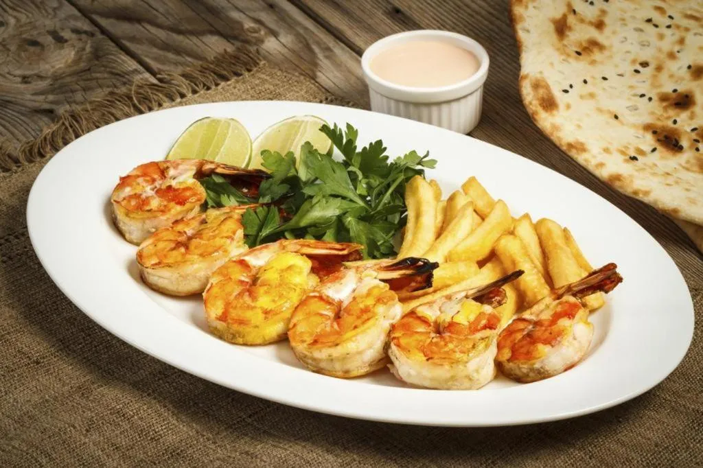 Food and drinks in Parkside Plaza Muscat