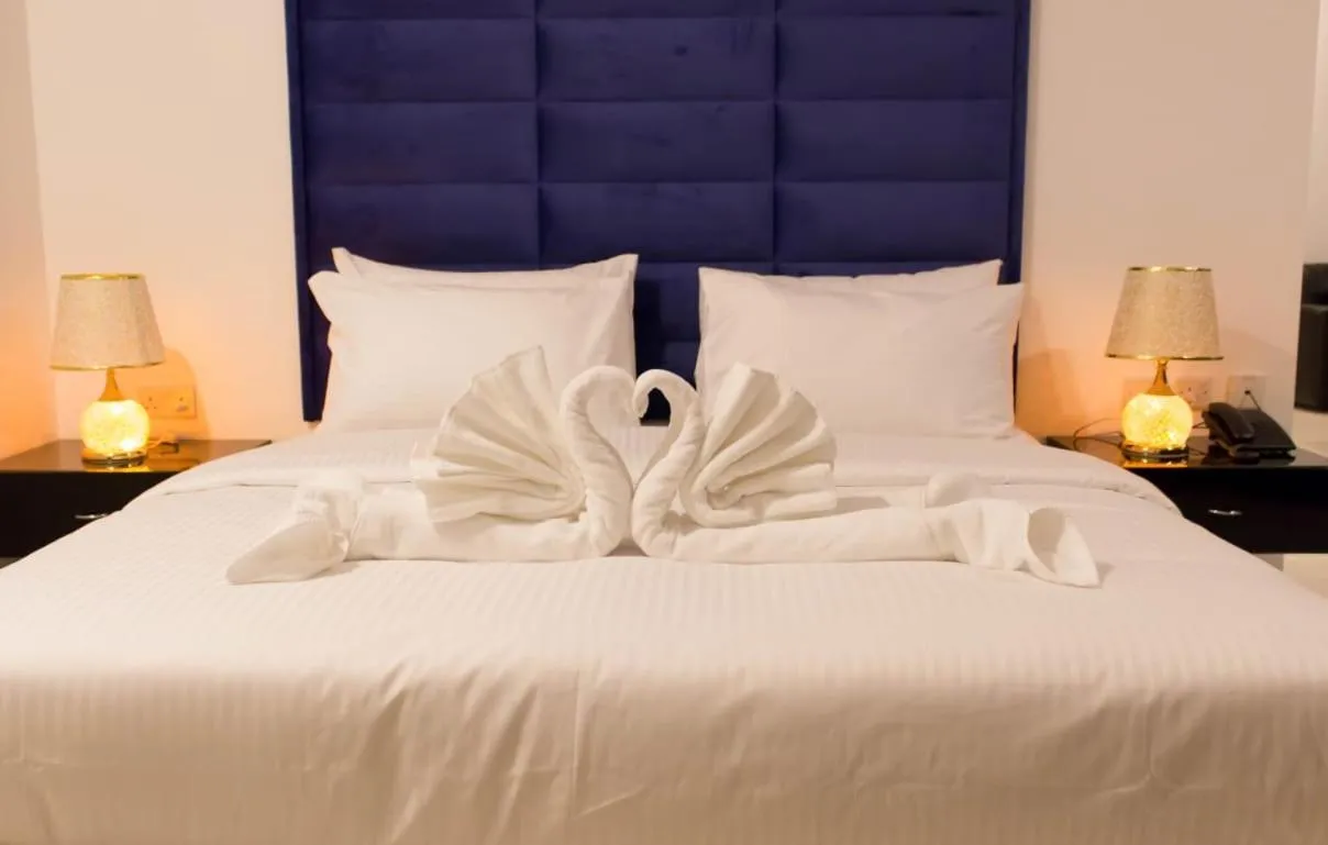 Bed in Parkside Plaza Muscat