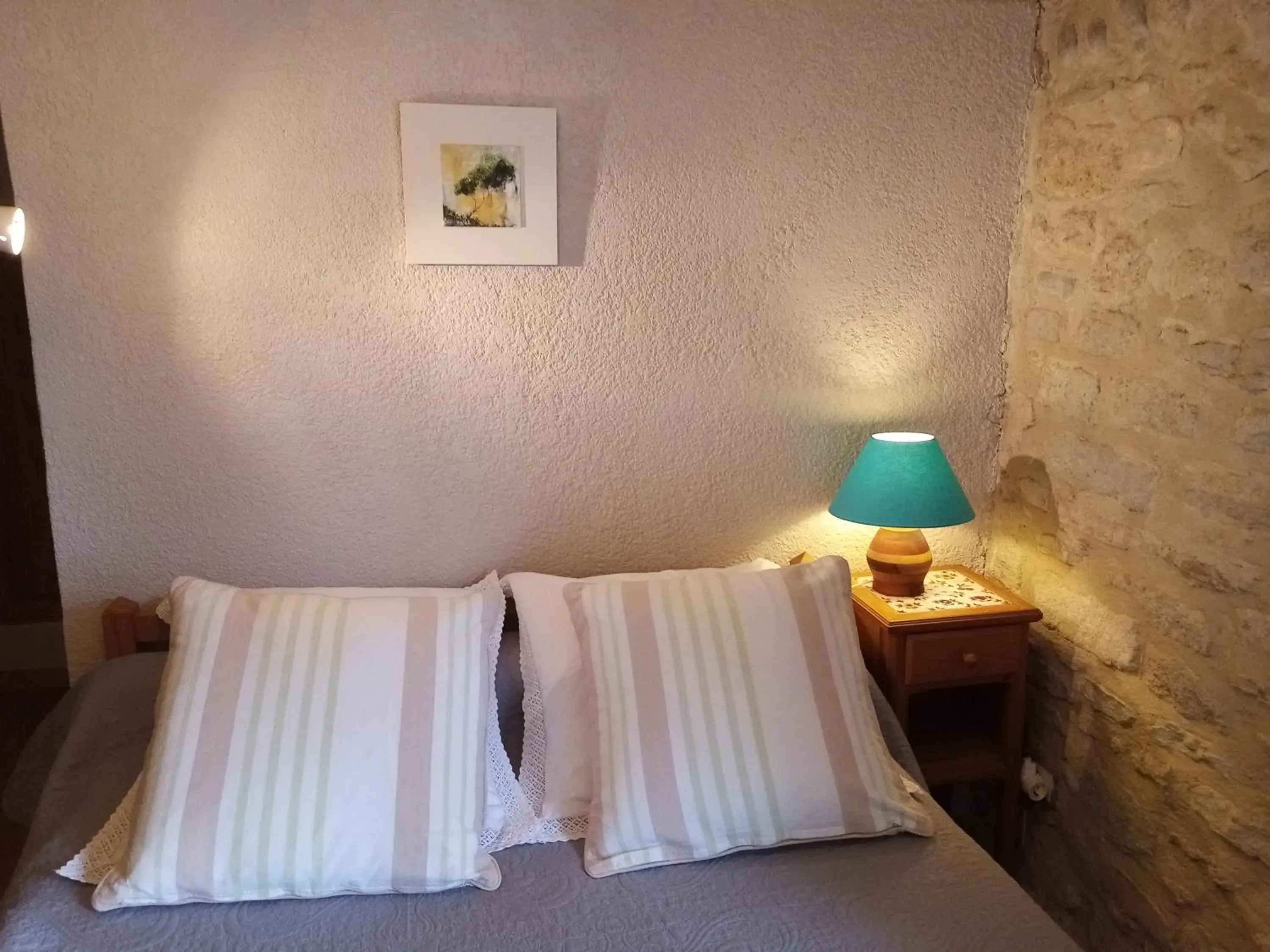 Double Room with Private Bathroom - single occupancy in La Mare Chambres d'Hôtes Chaix accueil Double Room with Private Bathroom - single occupancy in La Mare Chambres d'Hôtes Chaix accueil