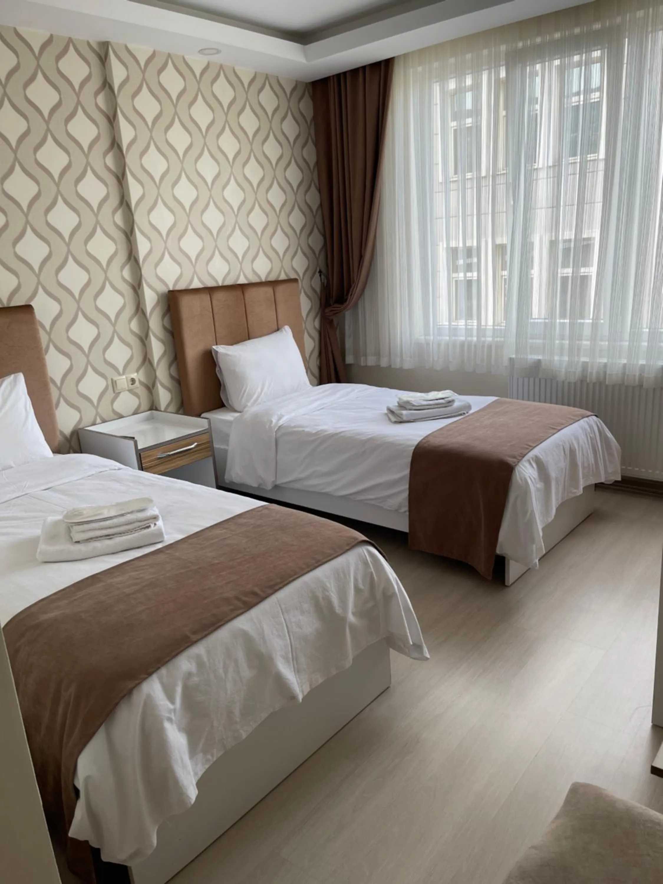 Photo of the whole room, Bed in Bursa Malkoc Hotel