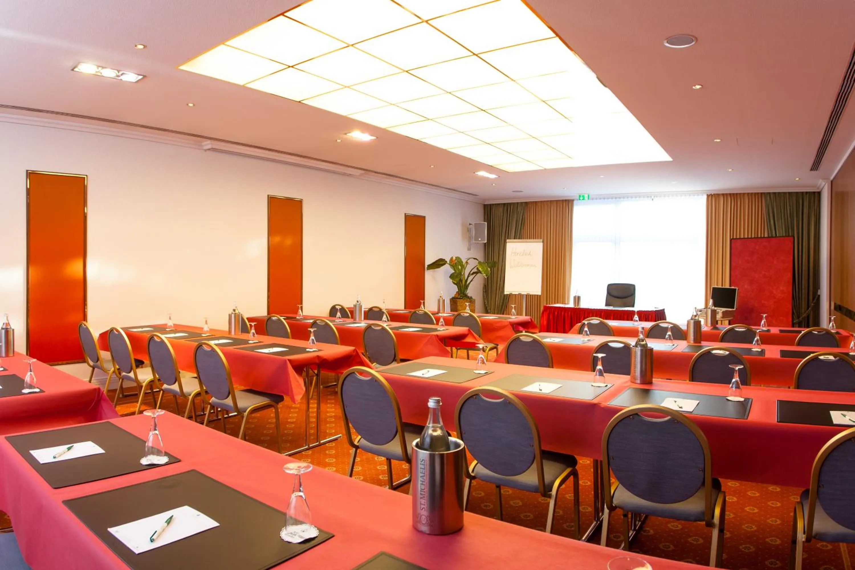 Business facilities in Hotel Panorama Hamburg-Billstedt