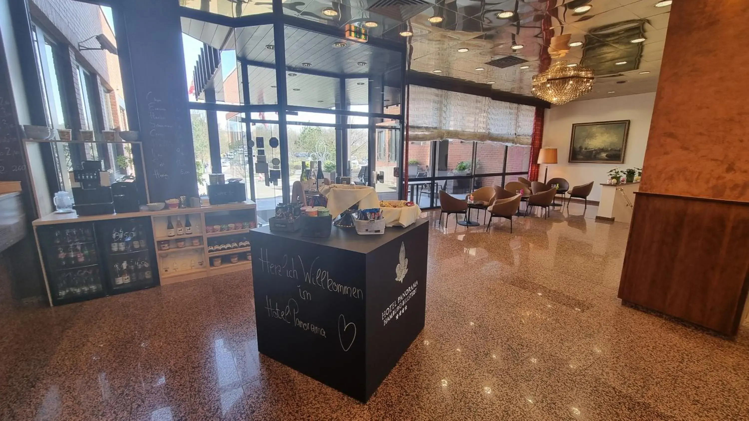 Lobby or reception in Hotel Panorama Hamburg-Billstedt Lobby or reception in Hotel Panorama Hamburg-Billstedt