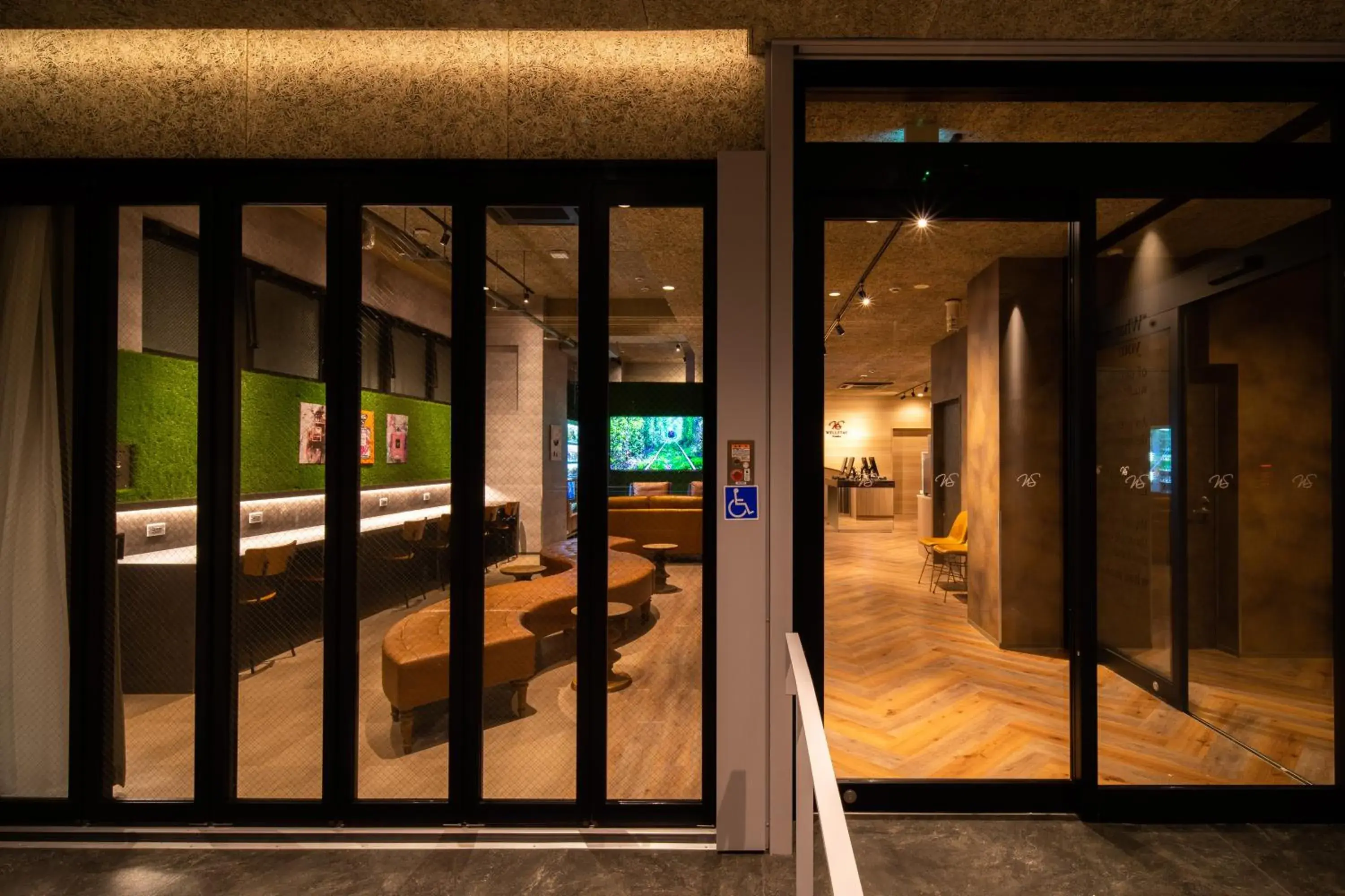 Property building in WELLSTAY Namba Property building in WELLSTAY Namba